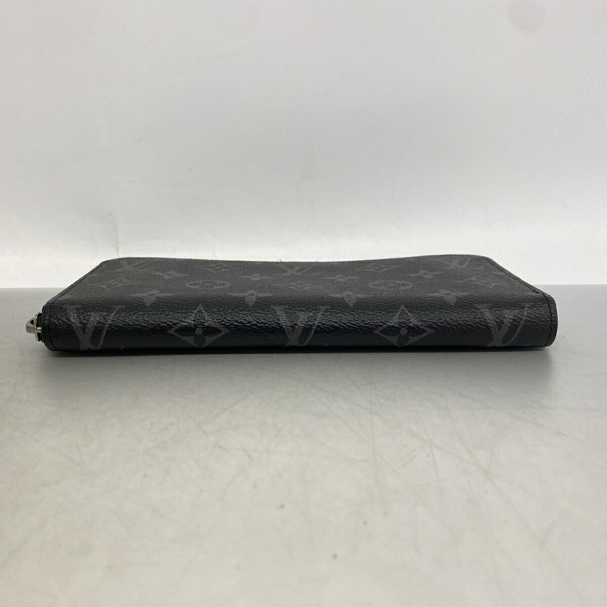 Louis Vuitton Black Long Wallet (Bi-Fold) (Pre-Owned)