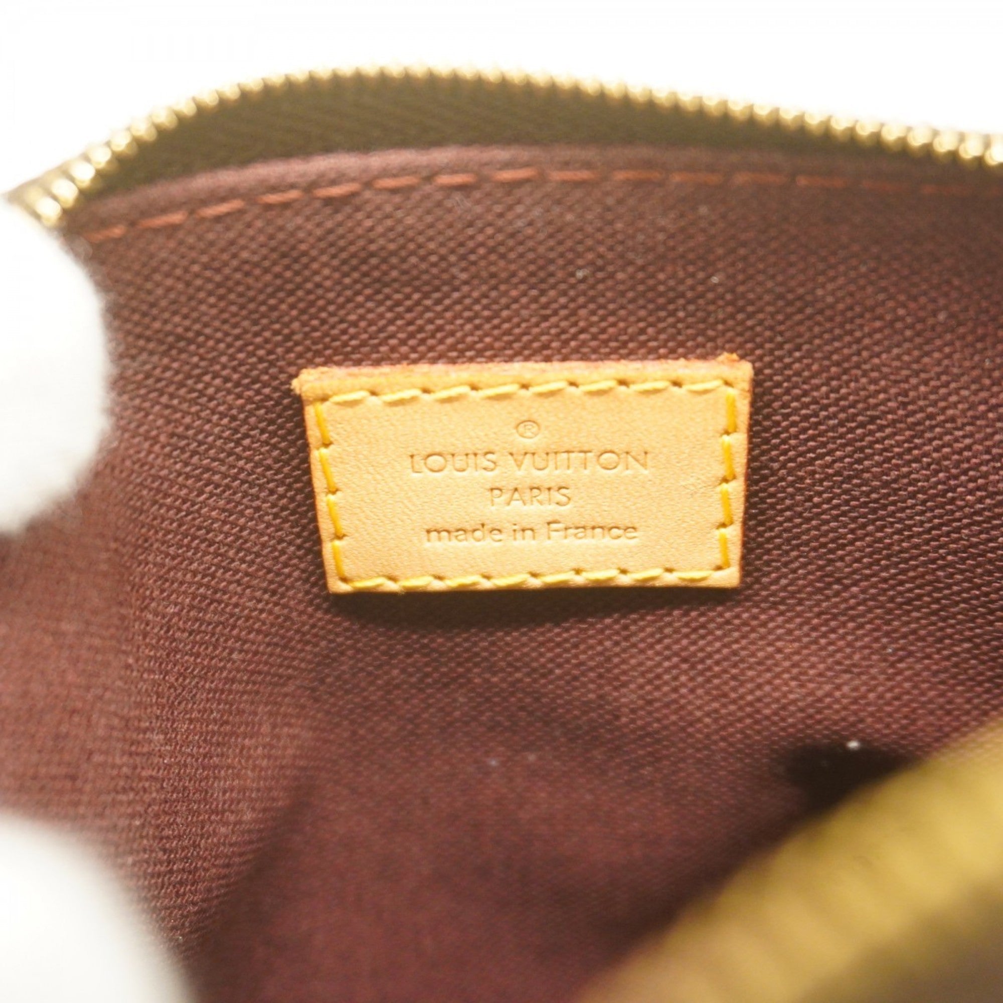 Louis Vuitton Brown Shoulder Bag (Pre-Owned)