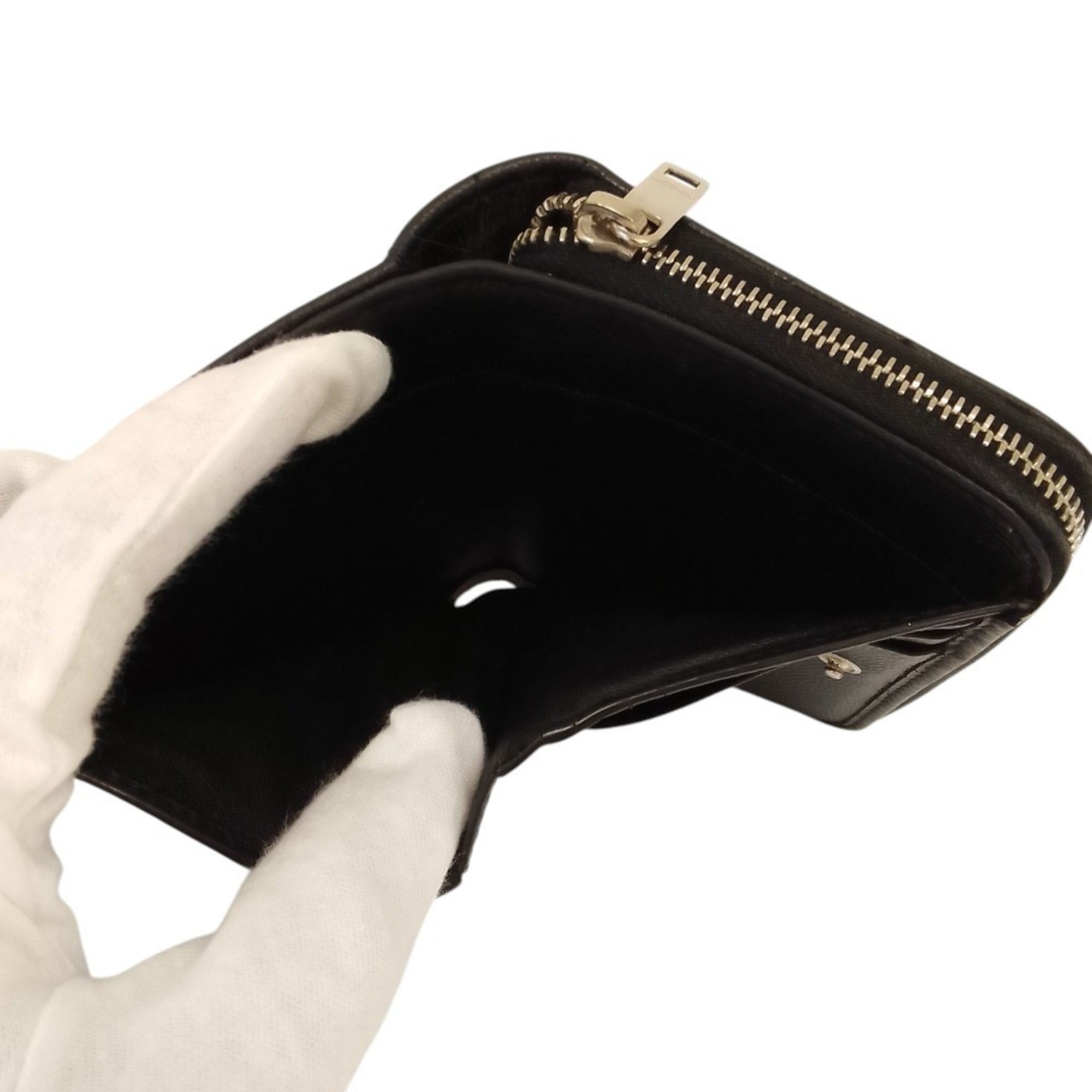 Yves Saint Laurent Black White Leather Wallet (Bi-Fold) (Pre-Owned)