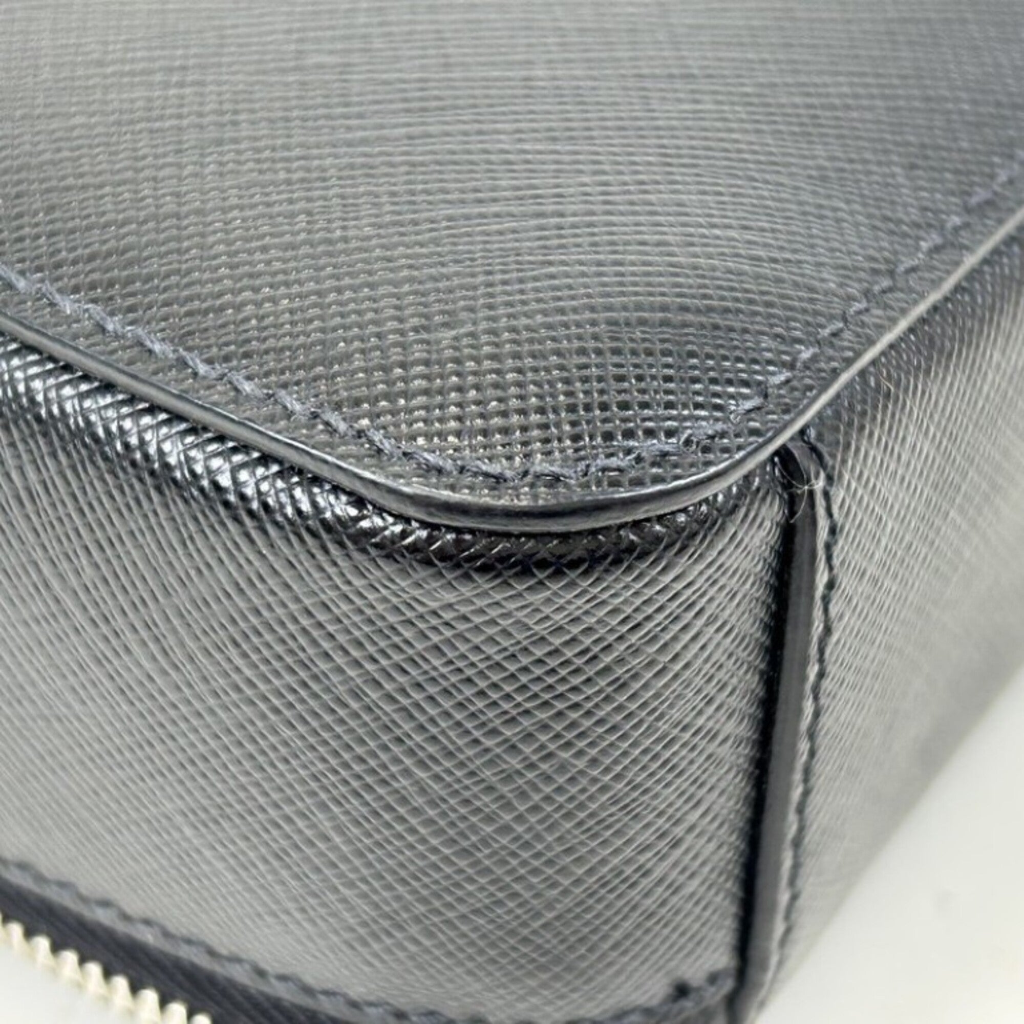 Prada Saffiano Black Saffiano Shoulder Bag (Pre-Owned)