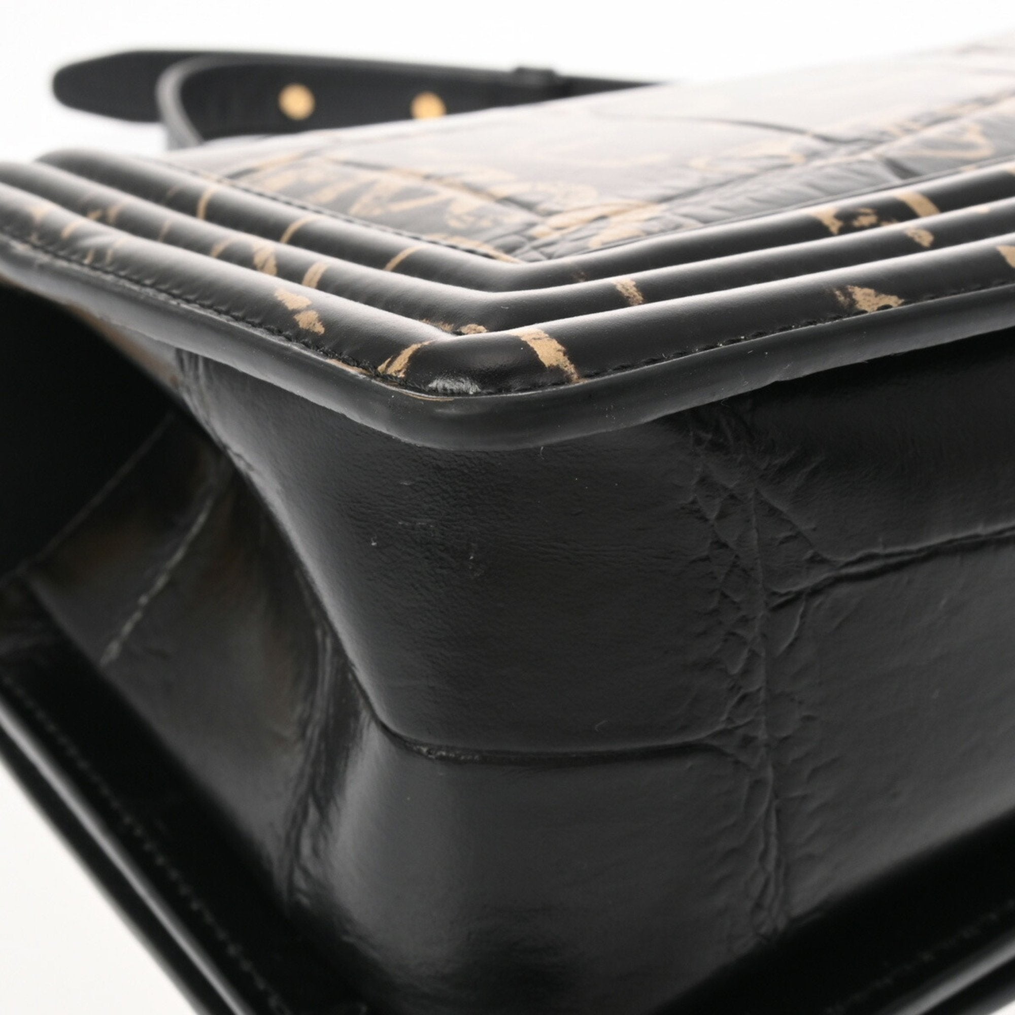 Chanel Boy Chanel Black Leather Shoulder Bag (Pre-Owned)