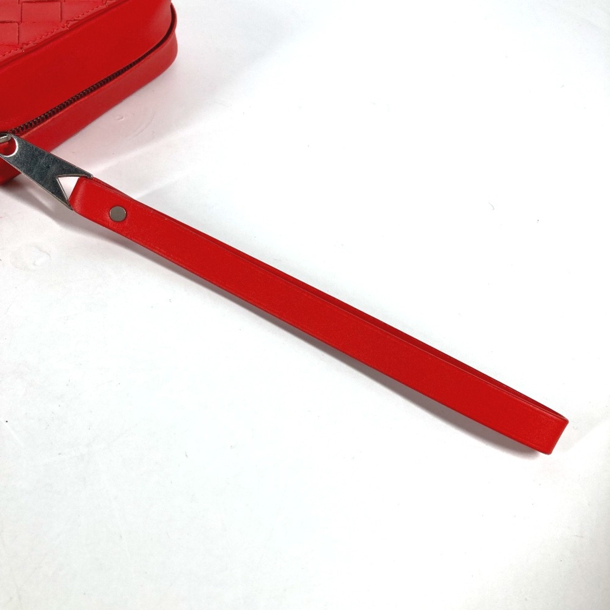Bottega Veneta Red Leather Clutch Bag (Pre-Owned)