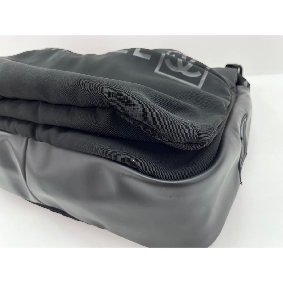 Chanel Sport Black Clear Nylon Shoulder Bag (Pre-Owned)