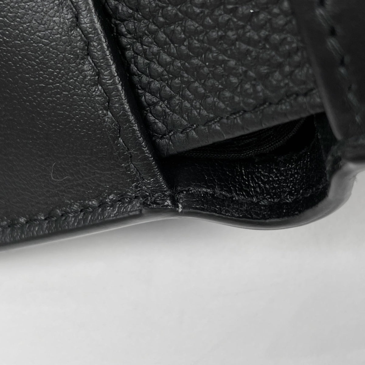 Christian Dior Black Leather Wallet (Bi-Fold) (Pre-Owned)