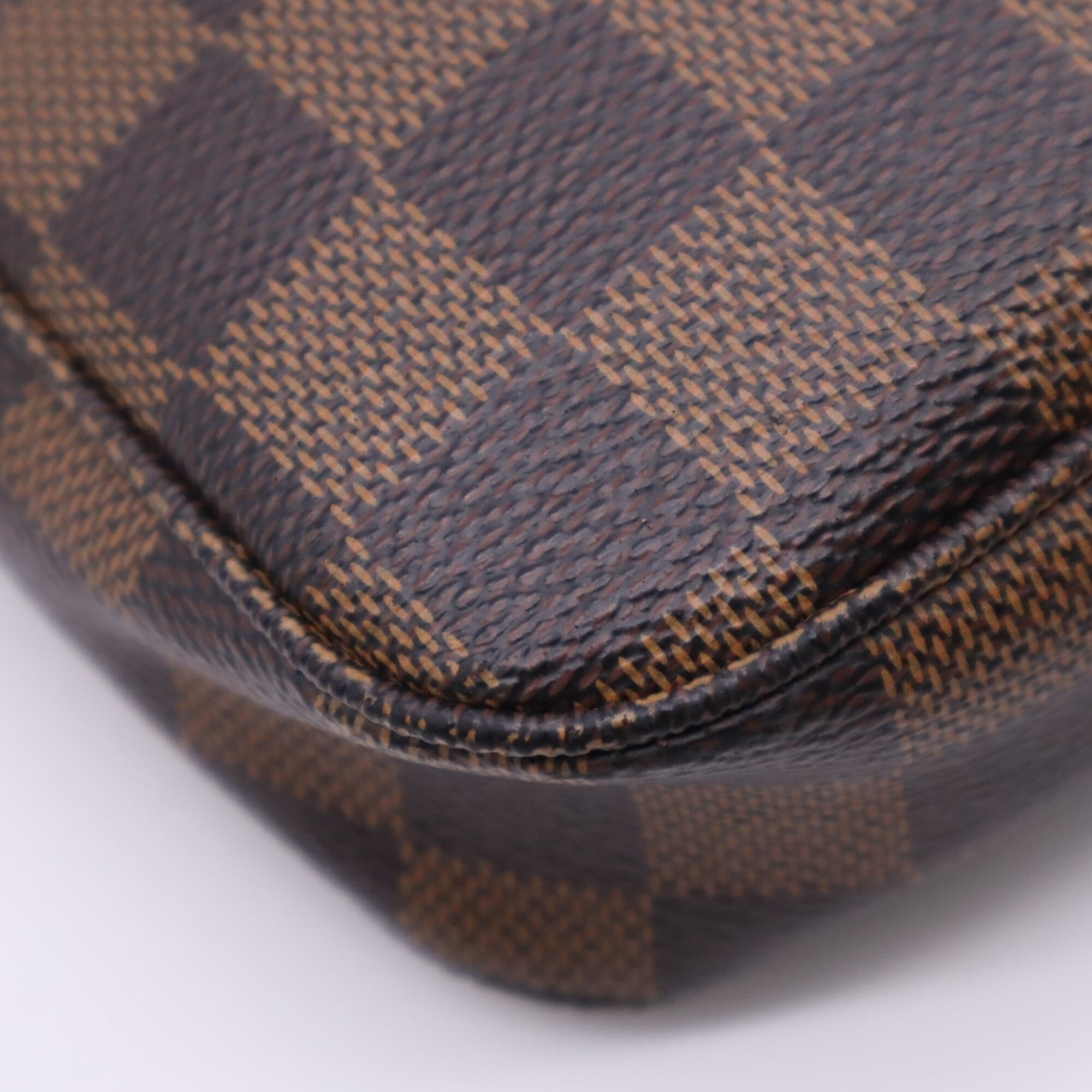 Louis Vuitton Beige Brown Red Color Coated Canvas Leather Handbag Pochette (Pre-Owned)