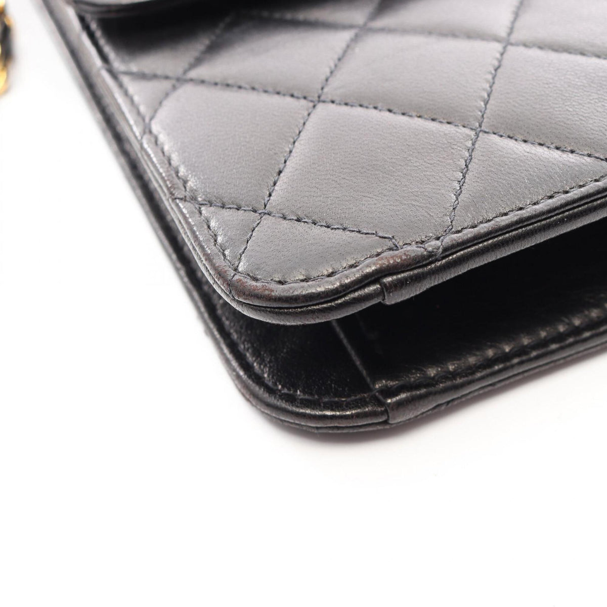 Chanel Black Leather Handbag Shoulder Bag (Pre-Owned)