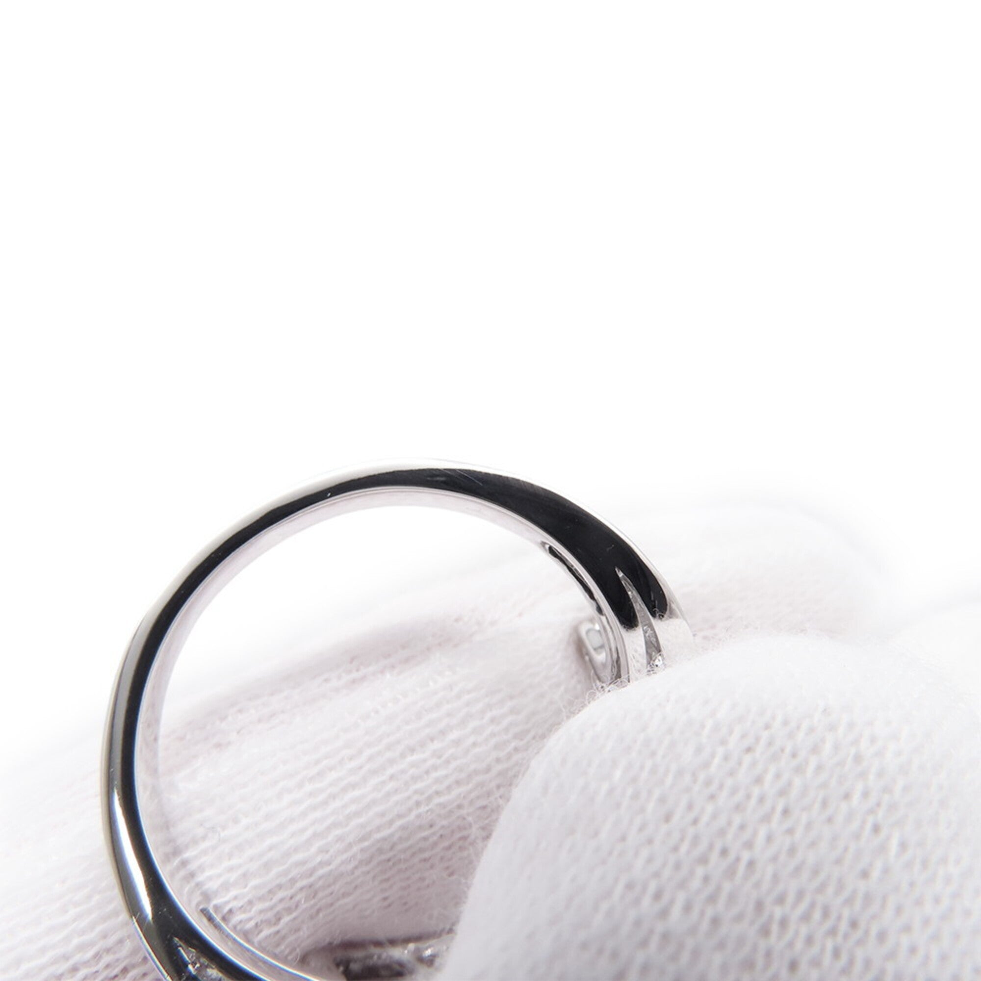 Van Cleef & Arpels White Gold (18K) Band Ring (Pre-Owned)