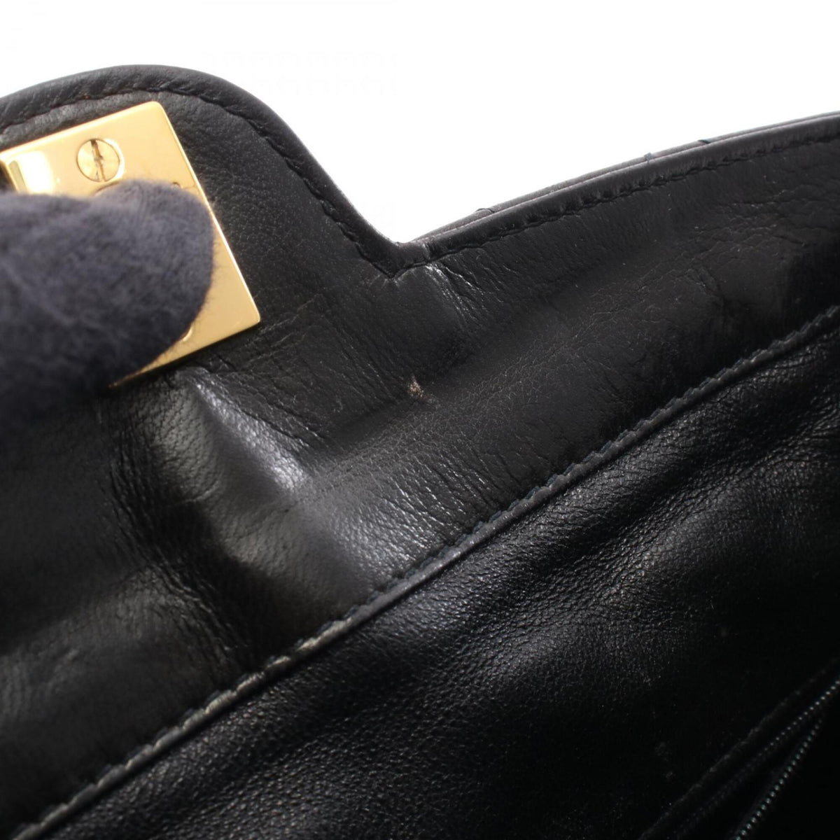 Chanel Black Leather Handbag Shoulder Bag (Pre-Owned)