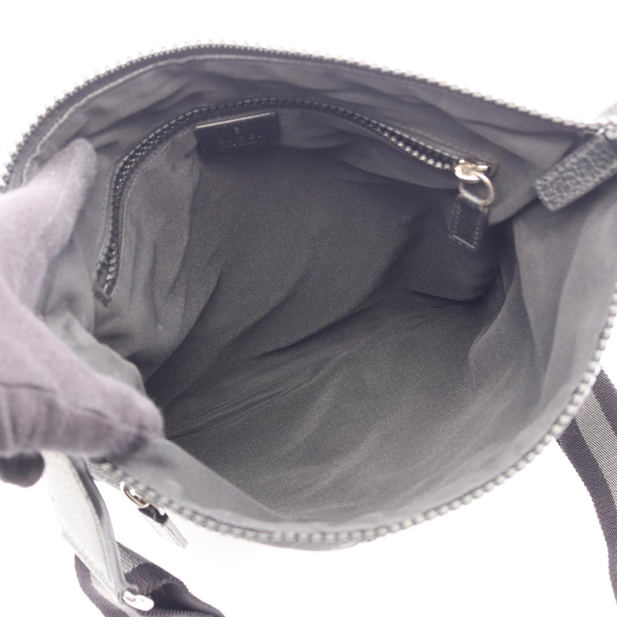 Gucci Black Canvas Leather Handbag Shoulder Bag (Pre-Owned)