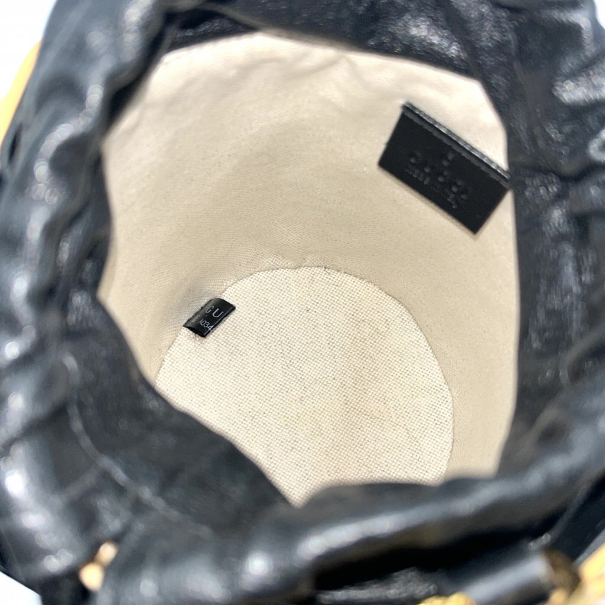 Gucci Beige Black Leather Wisteria Vine Handbag (Pre-Owned)