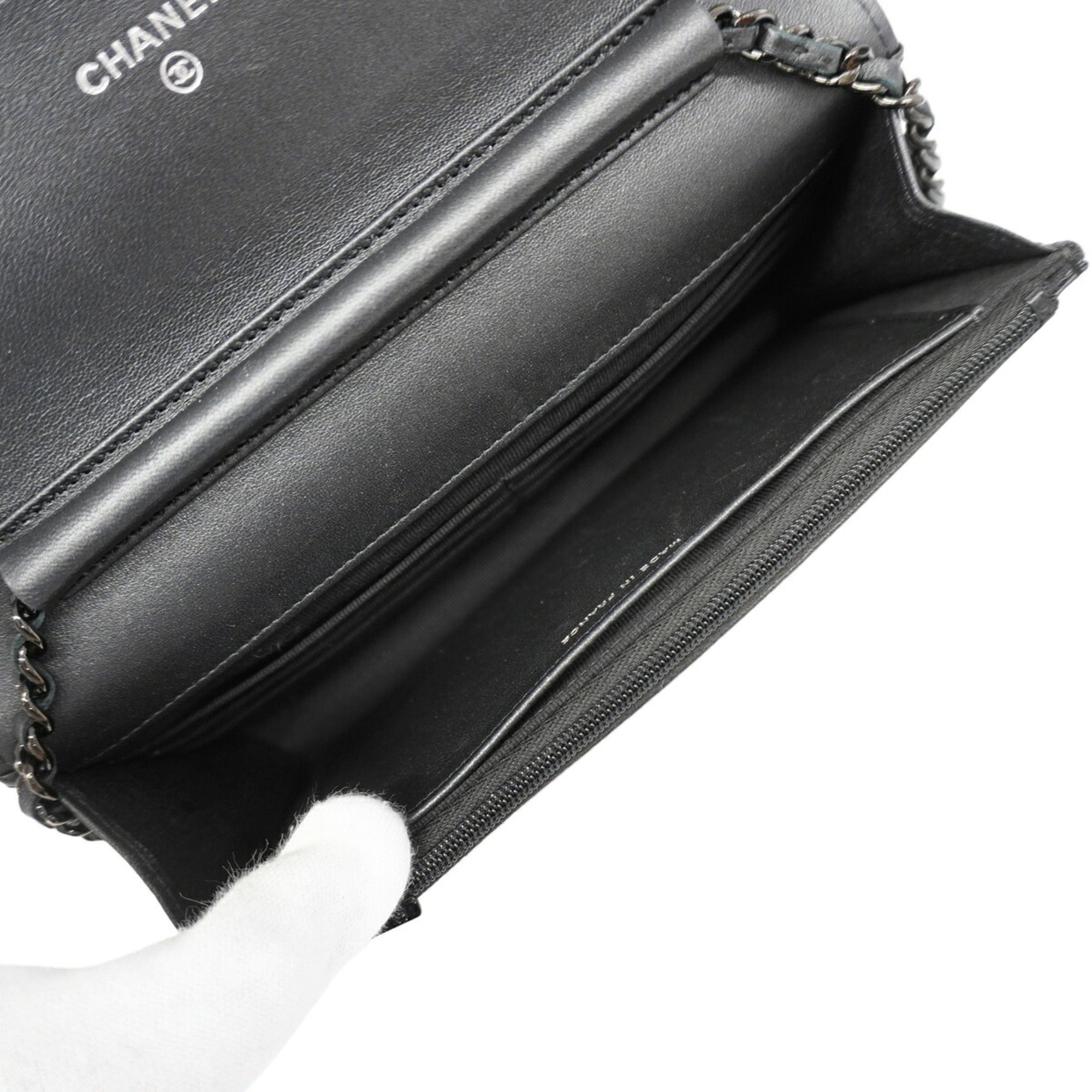 Chanel Black Leather Chain/Shoulder Wallet (Pre-Owned)