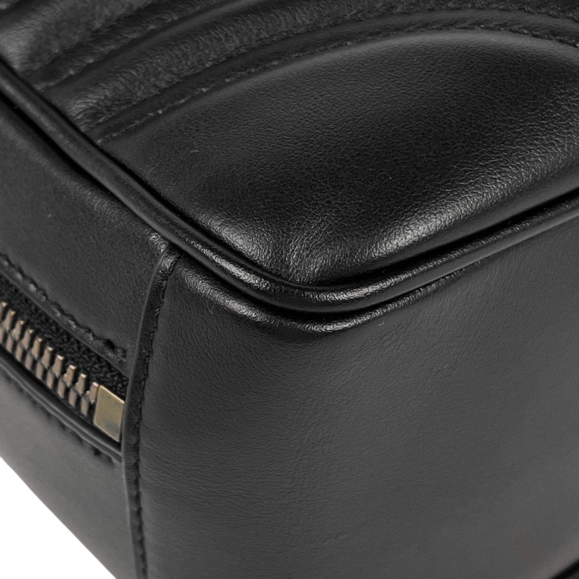 Gucci Gg Marmont Black Leather Handbag Shoulder Bag (Pre-Owned)