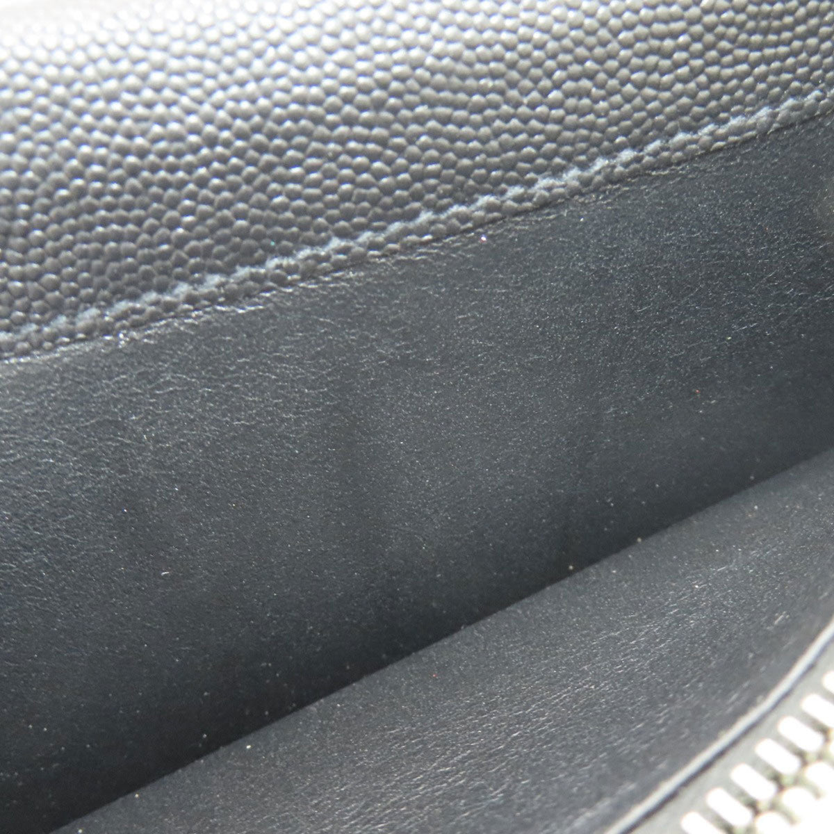 Yves Saint Laurent Black Leather Long Wallet (Bi-Fold) (Pre-Owned)