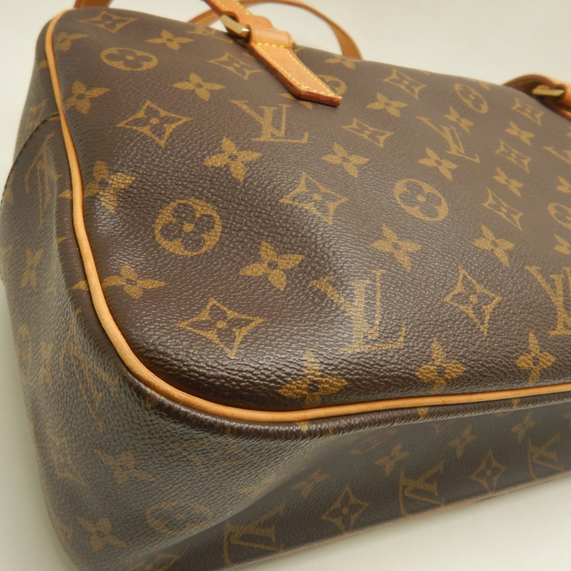 Louis Vuitton Brown Monogram Monogram Canvas Shoulder Bag (Pre-Owned)