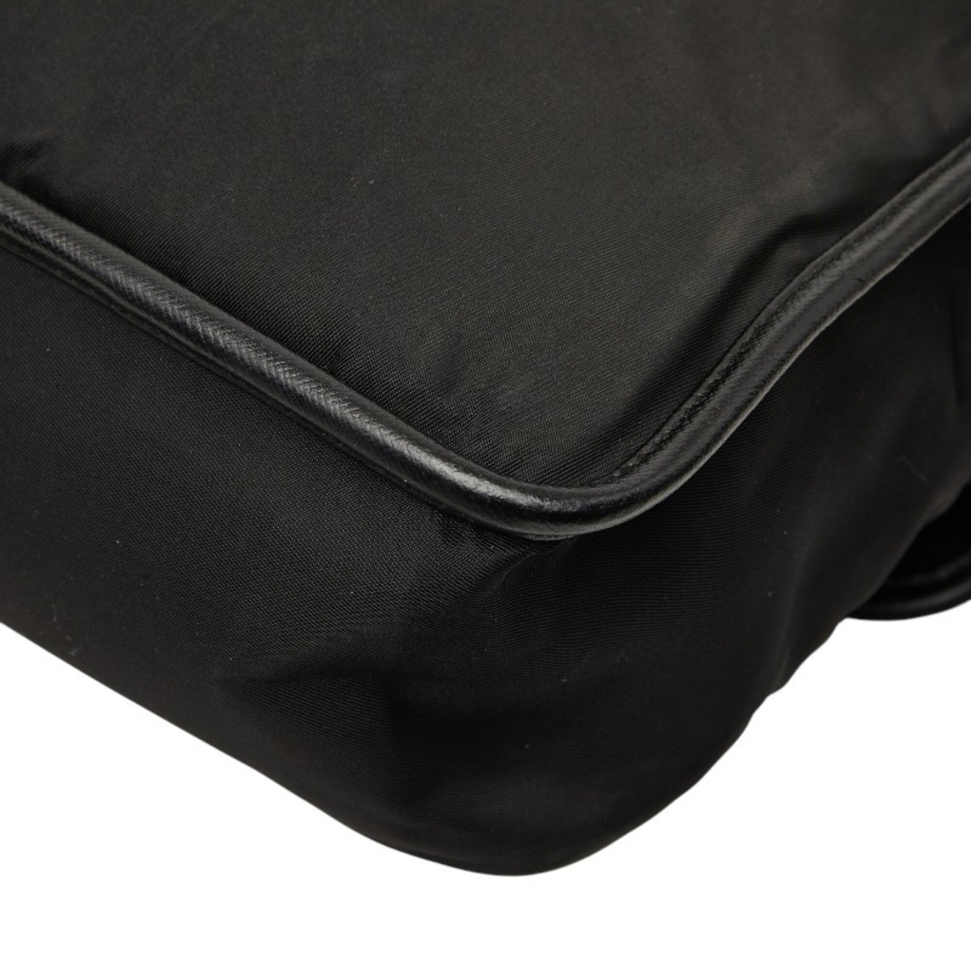 Prada Black Nylon Leather Shoulder Bag (Pre-Owned)