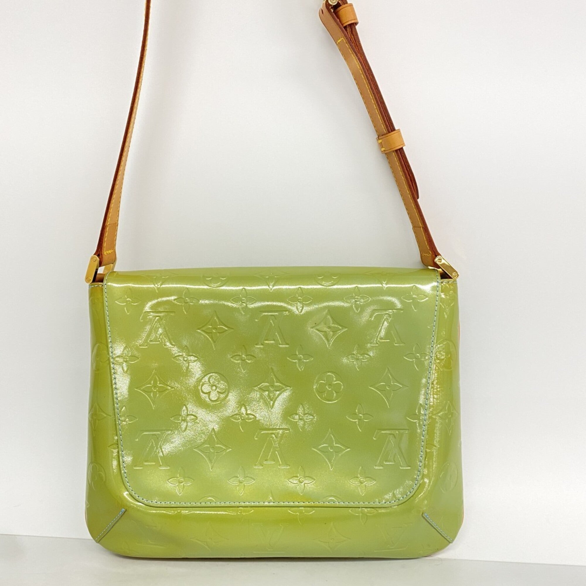 Louis Vuitton Baby Blue Shoulder Bag (Pre-Owned)