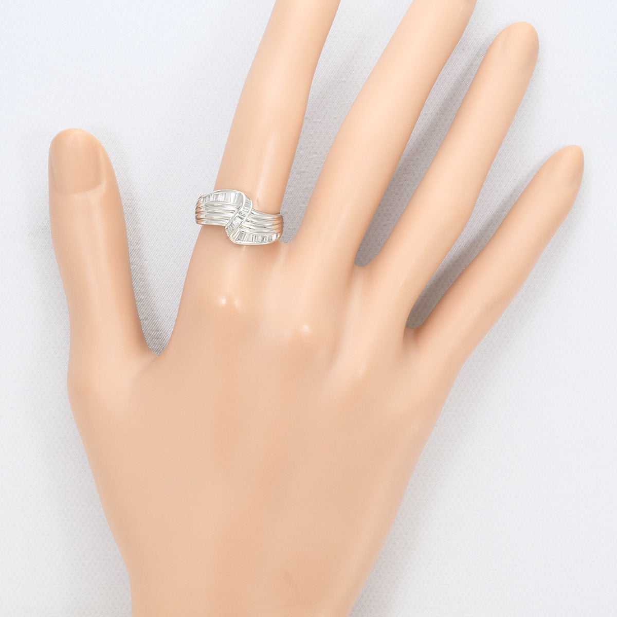 Unbranded Platinum Platinum 900 Band Ring (Pre-Owned)