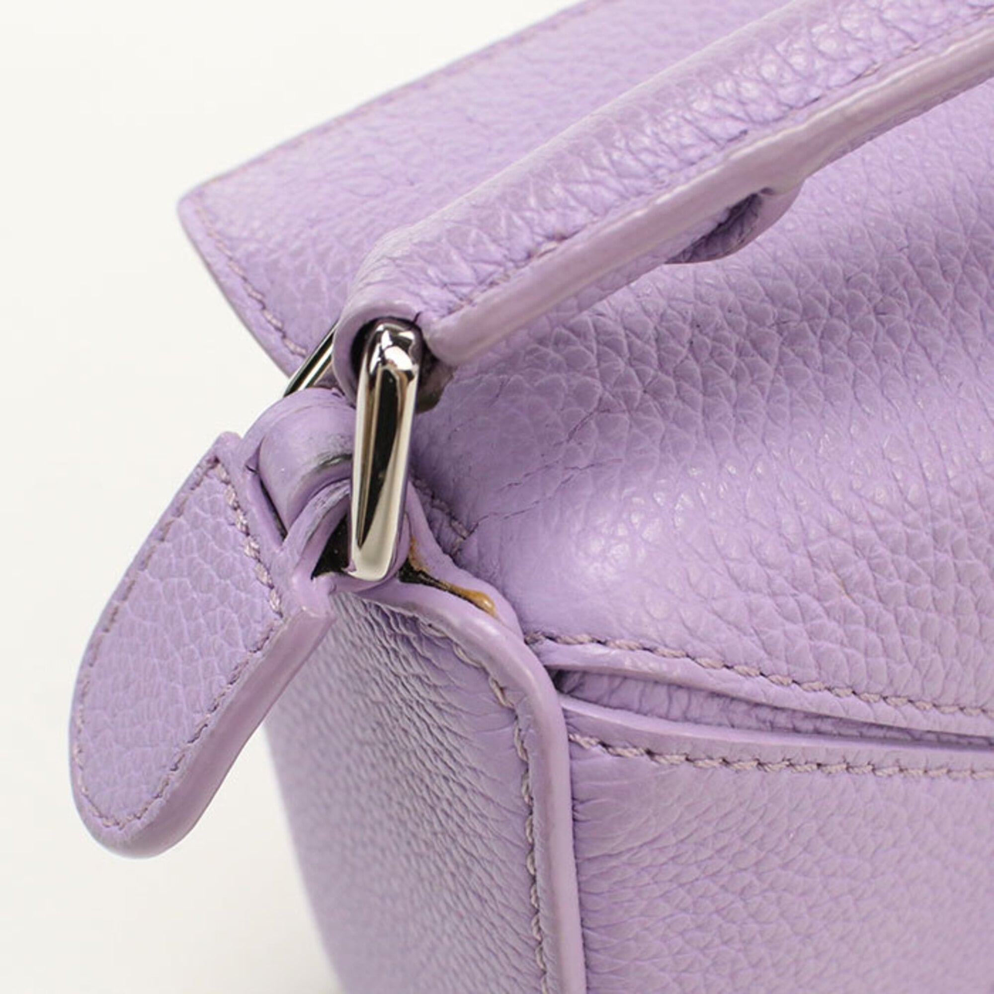 Loewe Purple Leather Handbag (Pre-Owned)