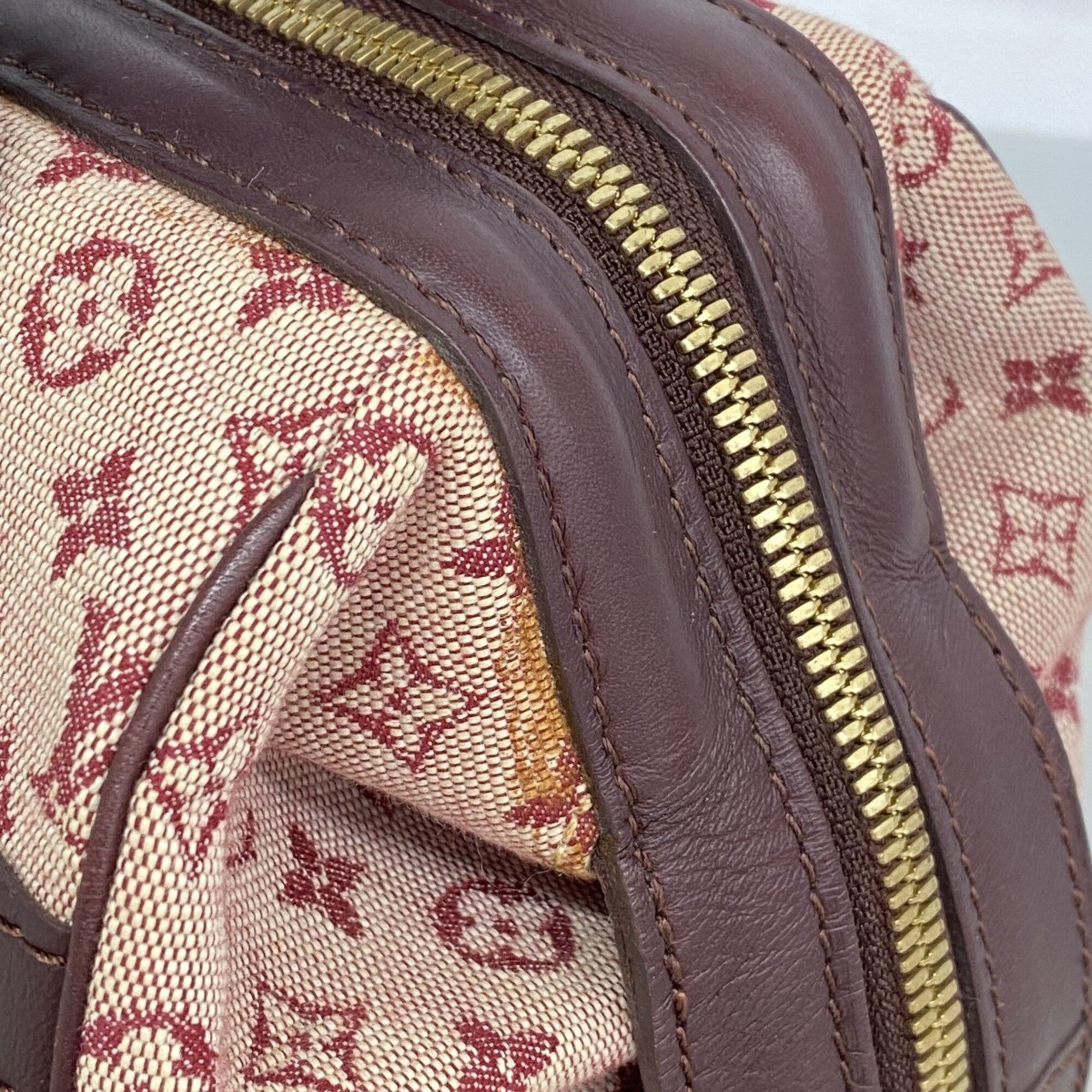 Louis Vuitton Cerise Handbag (Pre-Owned)