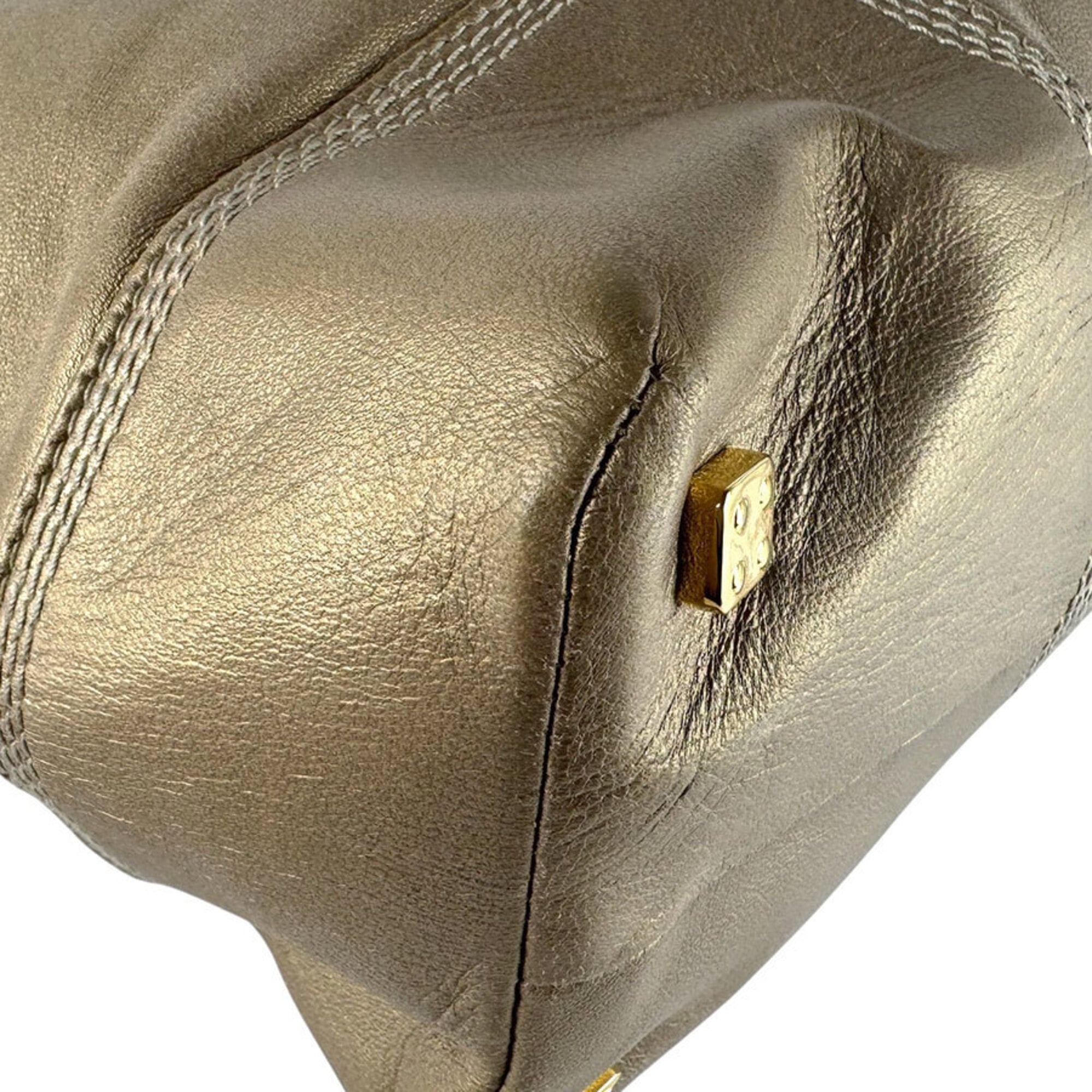 Loewe Gold Leather Handbag (Pre-Owned)