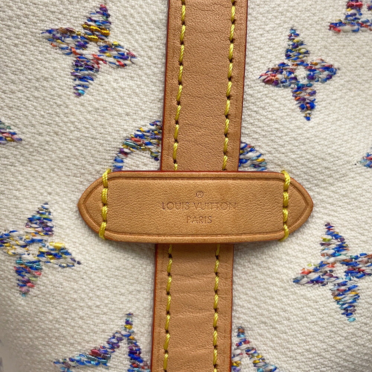 Louis Vuitton Monogram Off-White Or Monogram Handbag Pouch Shoulder Bag (Pre-Owned)