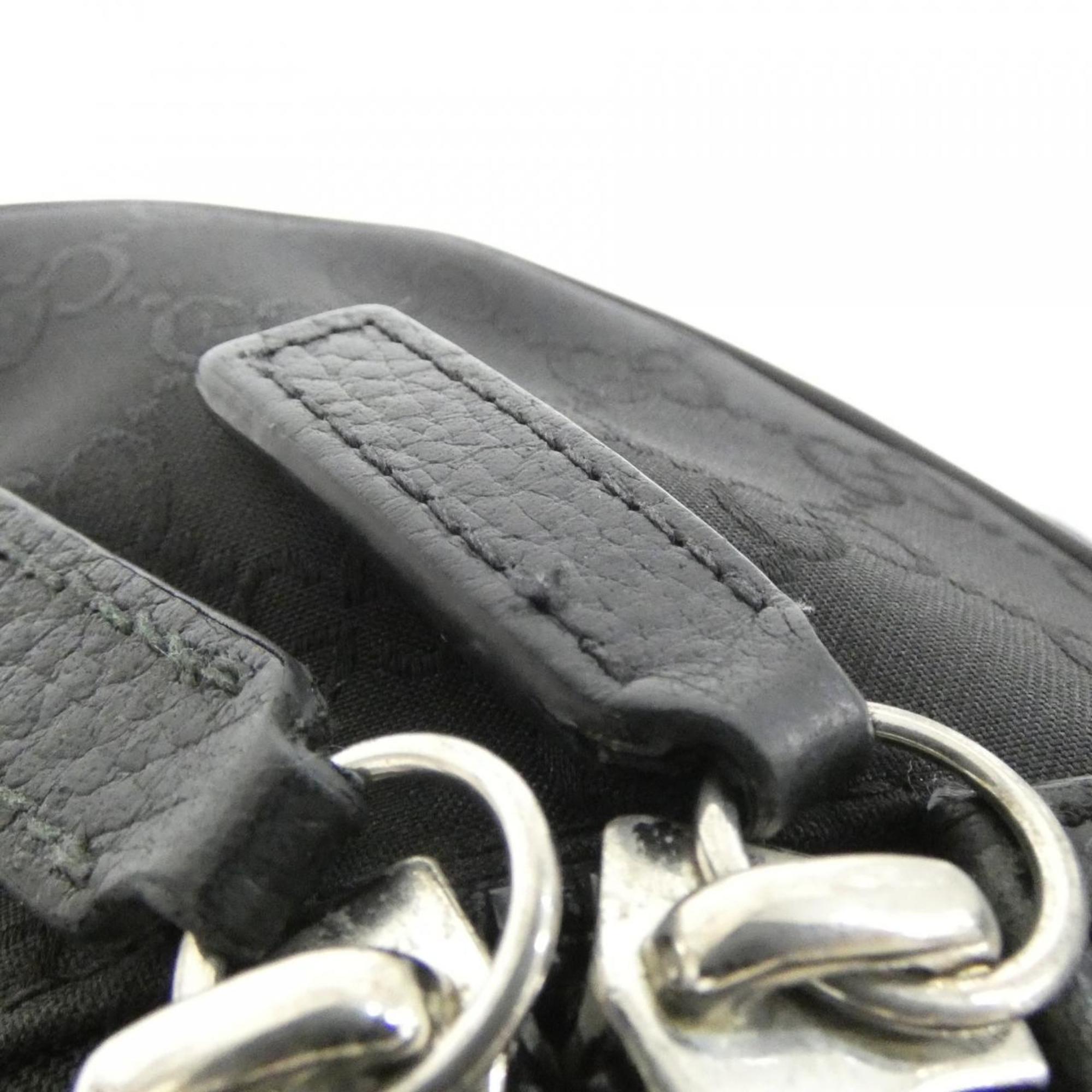 Gucci Black Nylon Shoulder Bag (Pre-Owned)