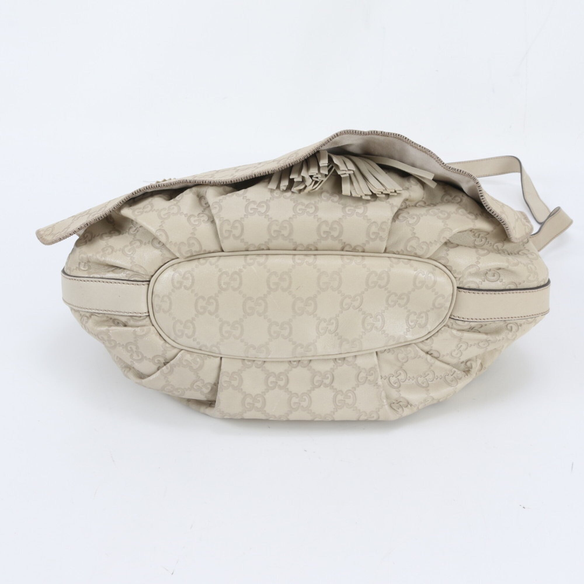 Gucci Guccissima Ivory Leather Shoulder Bag (Pre-Owned)