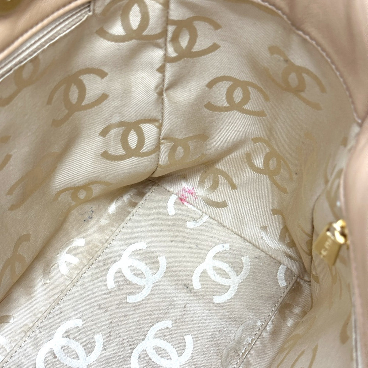 Chanel Beige Leather Tote Bag (Pre-Owned)