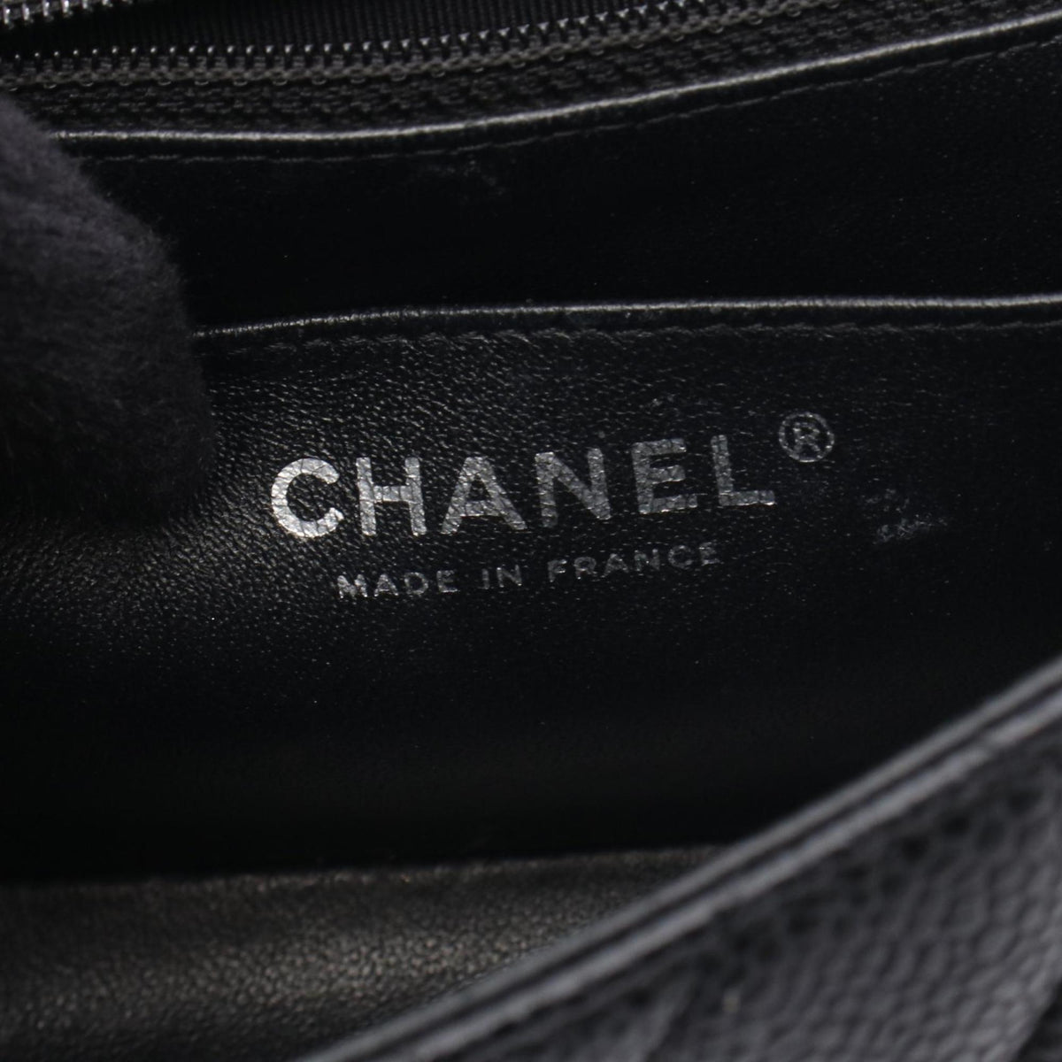 Chanel Black Leather Handbag Shoulder Bag (Pre-Owned)