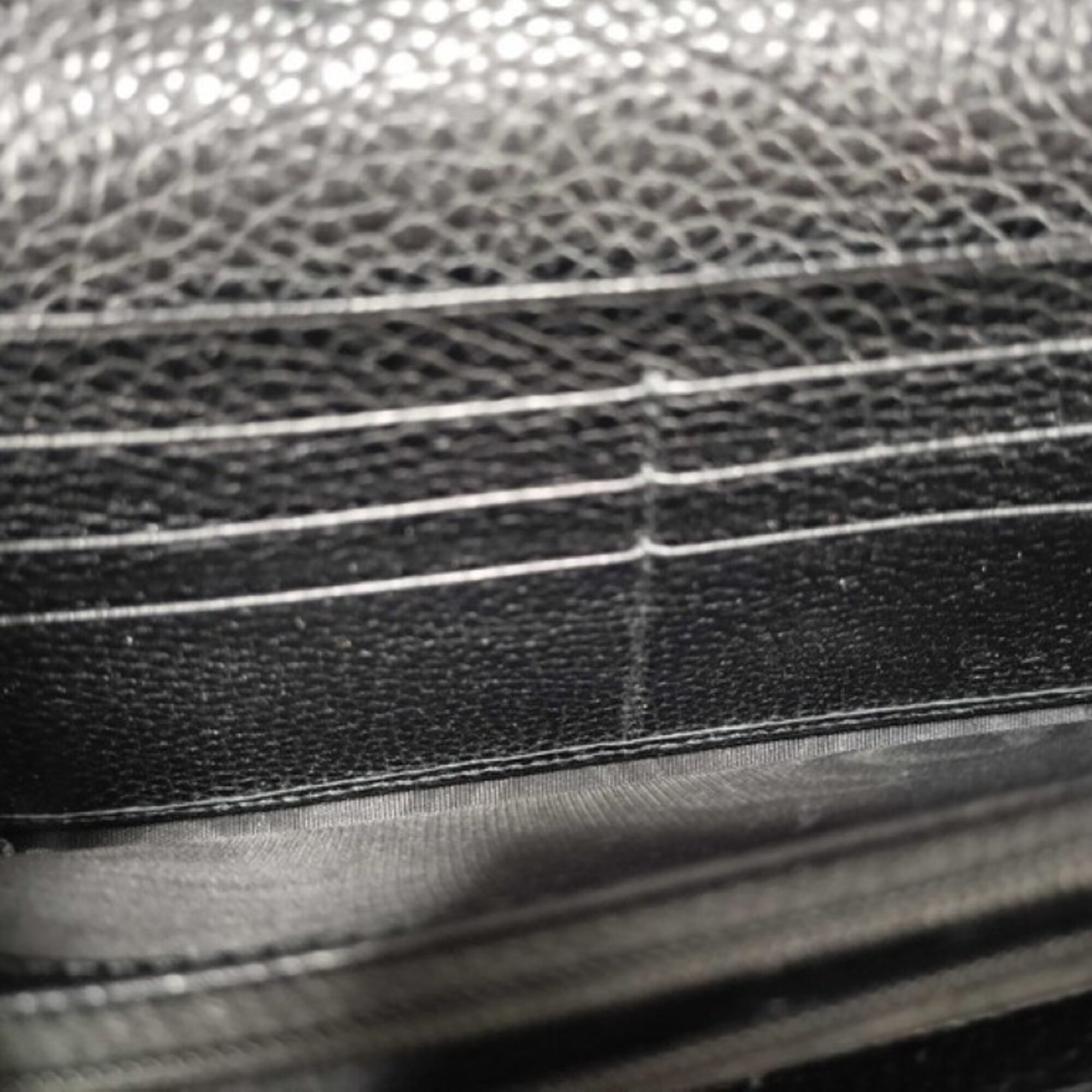 Gucci Black Leather Coin Purse/Coin Case (Pre-Owned)