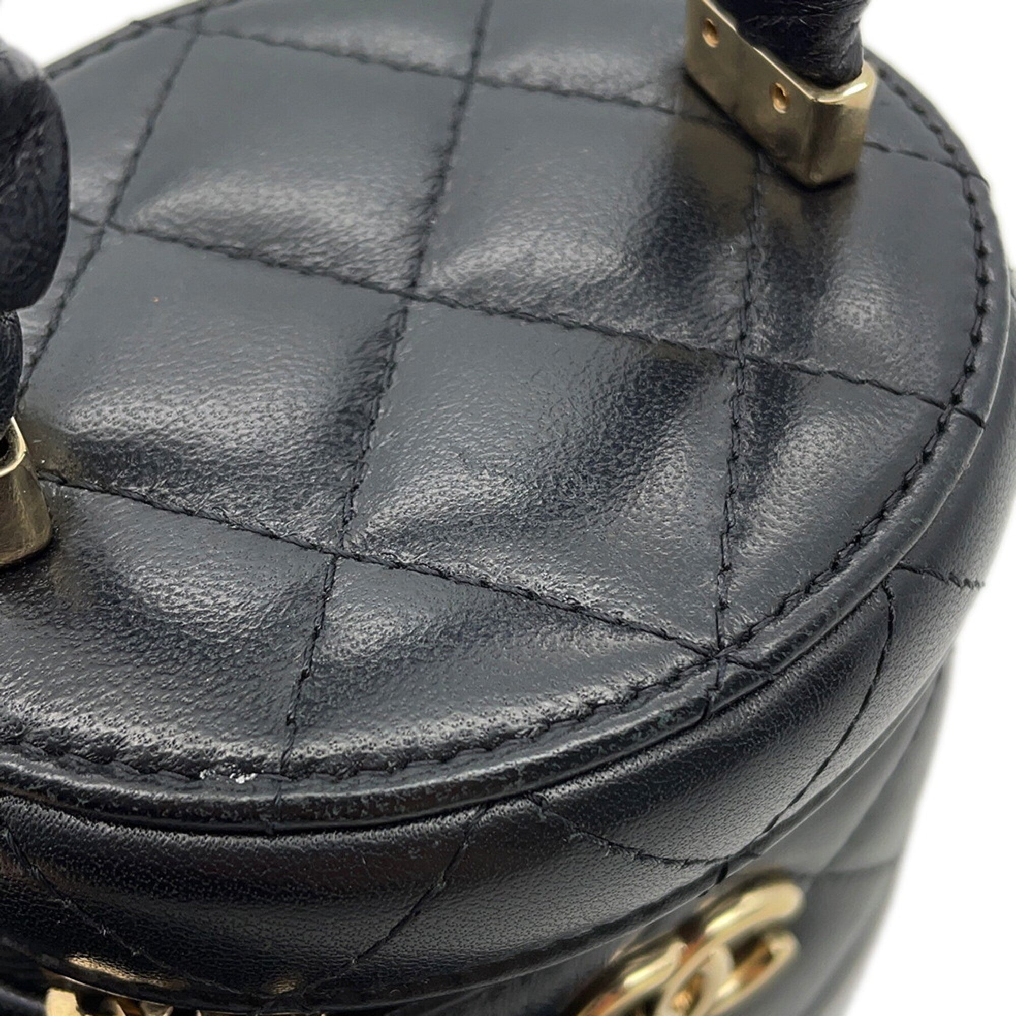 Chanel Matelasse Black Leather Handbag Vanity Bag (Pre-Owned)