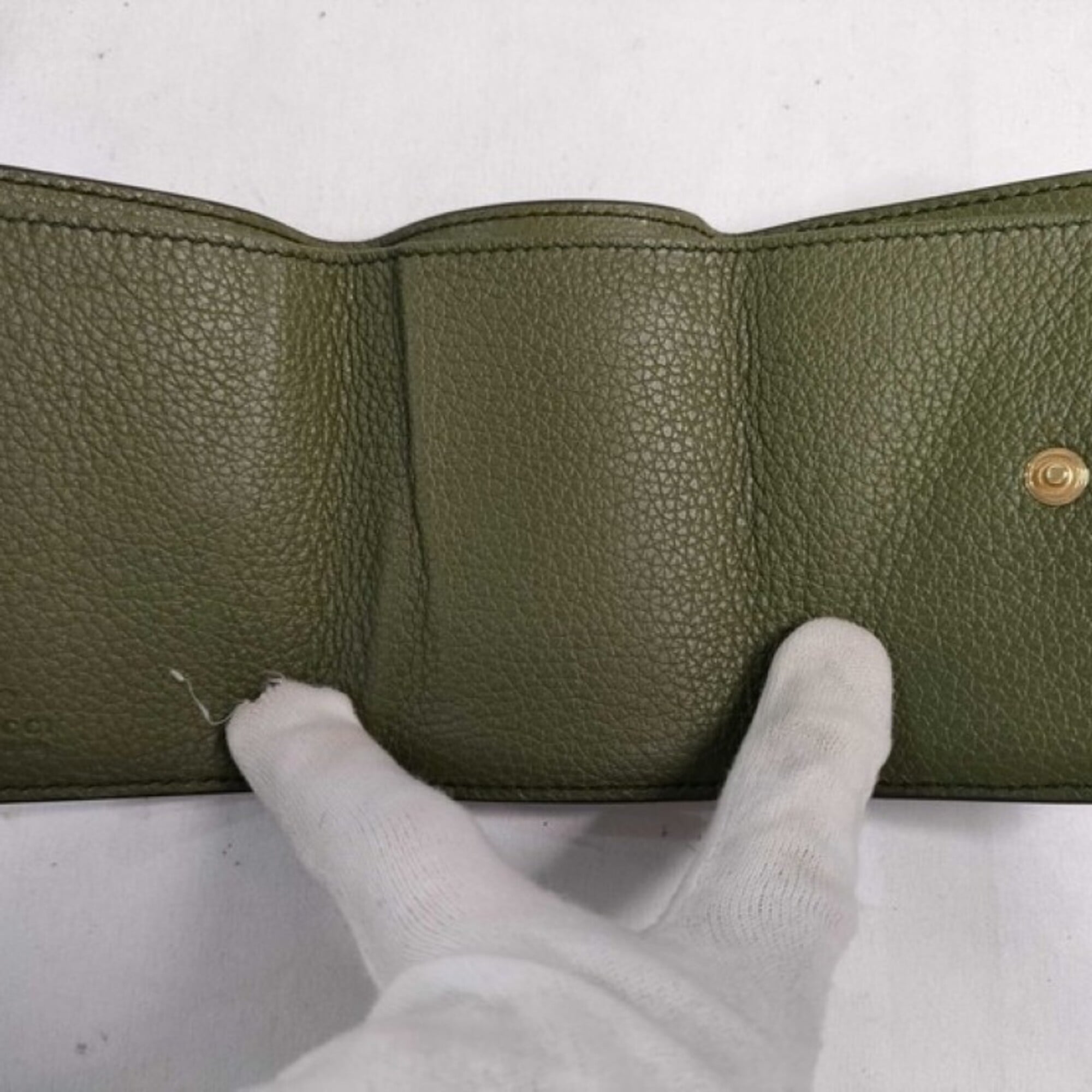 Gucci Green Leather Wallet (Tri-Fold) (Pre-Owned)