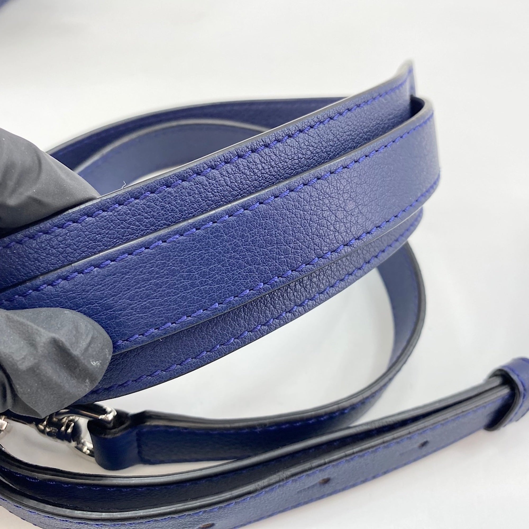 Loewe Navy Handbag (Pre-Owned)