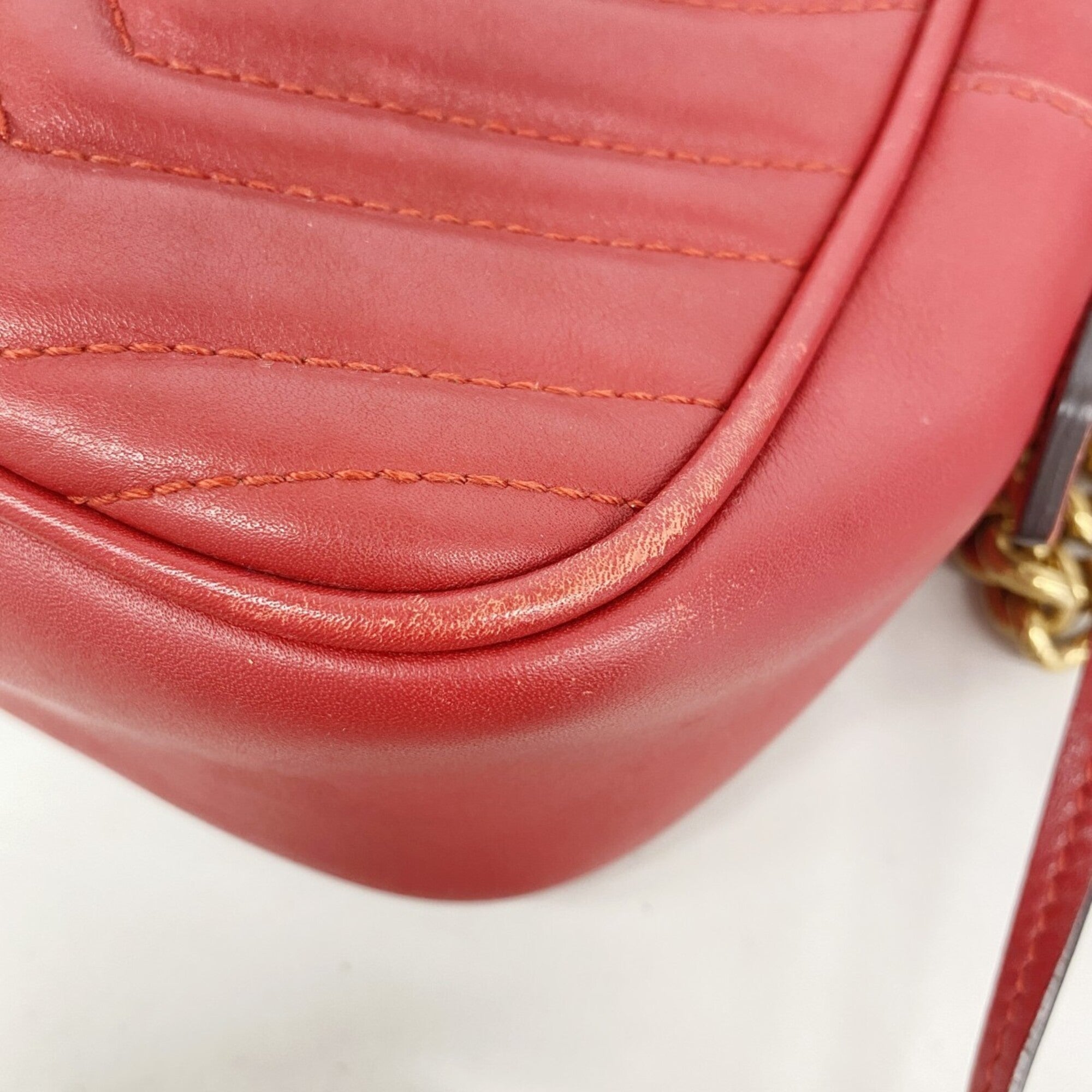 Gucci Red Color Leather Shoulder Bag (Pre-Owned)