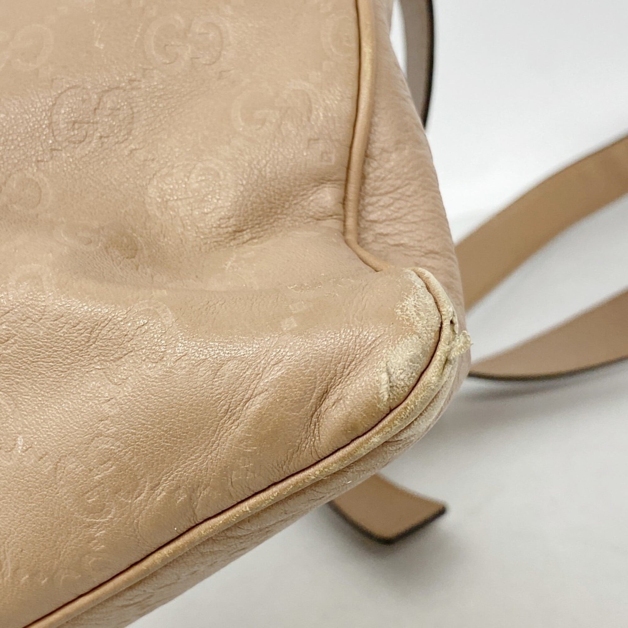 Gucci Light Brown Leather Shoulder Bag (Pre-Owned)