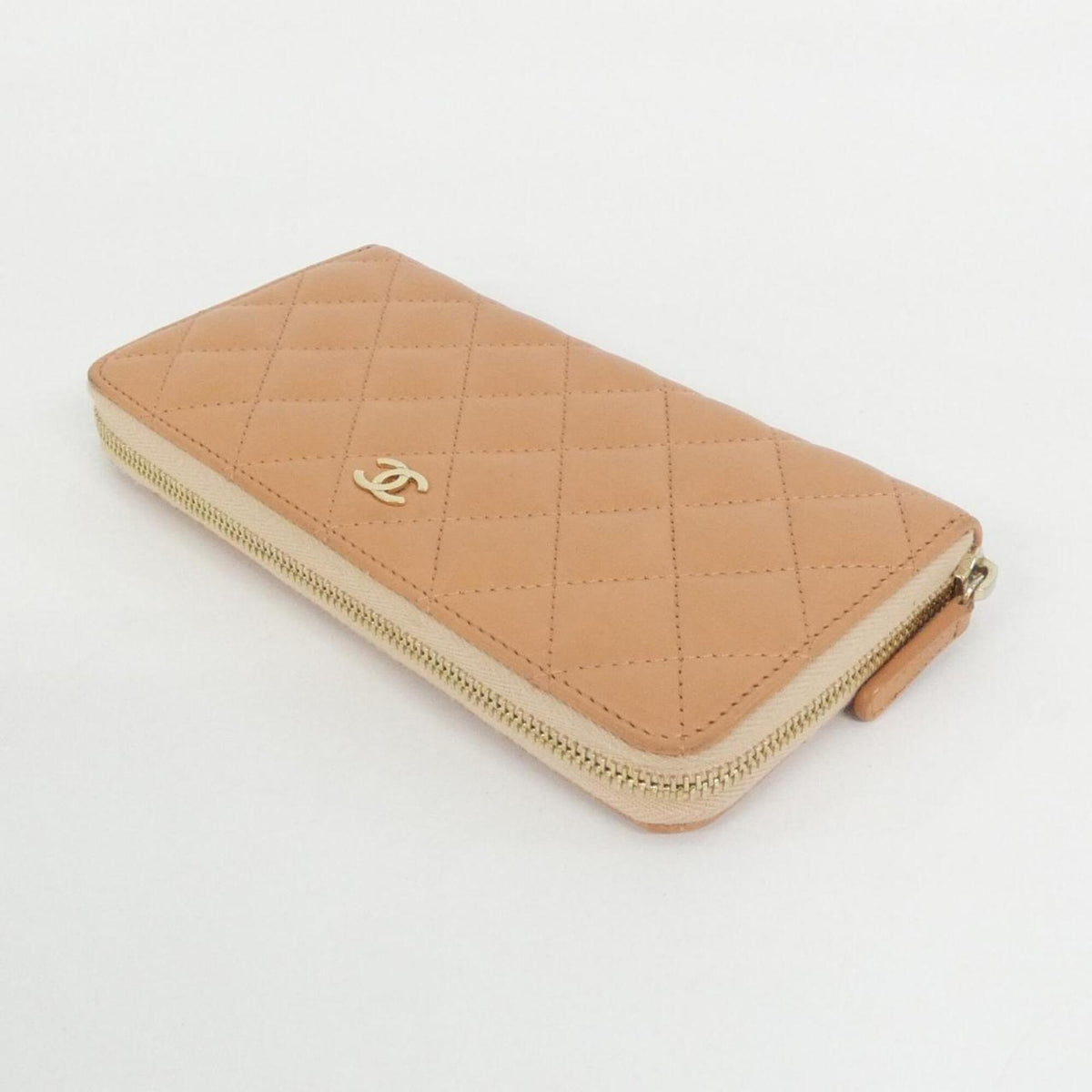 Chanel Leather Long Wallet (Bi-Fold) (Pre-Owned)