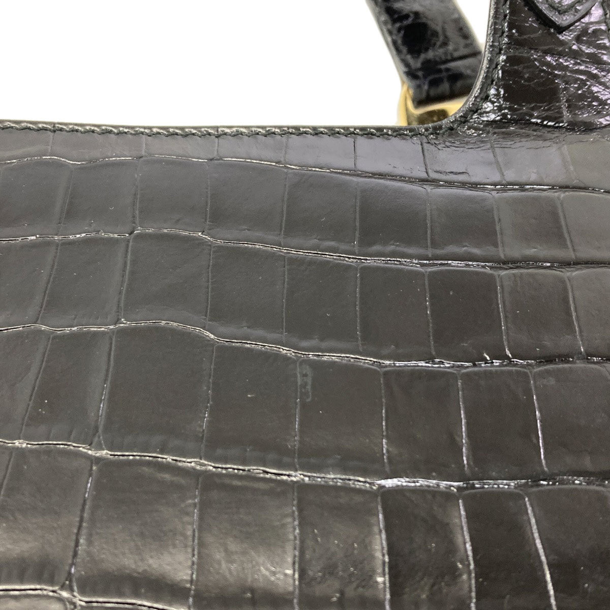 Salvatore Ferragamo Black Leather Handbag (Pre-Owned)