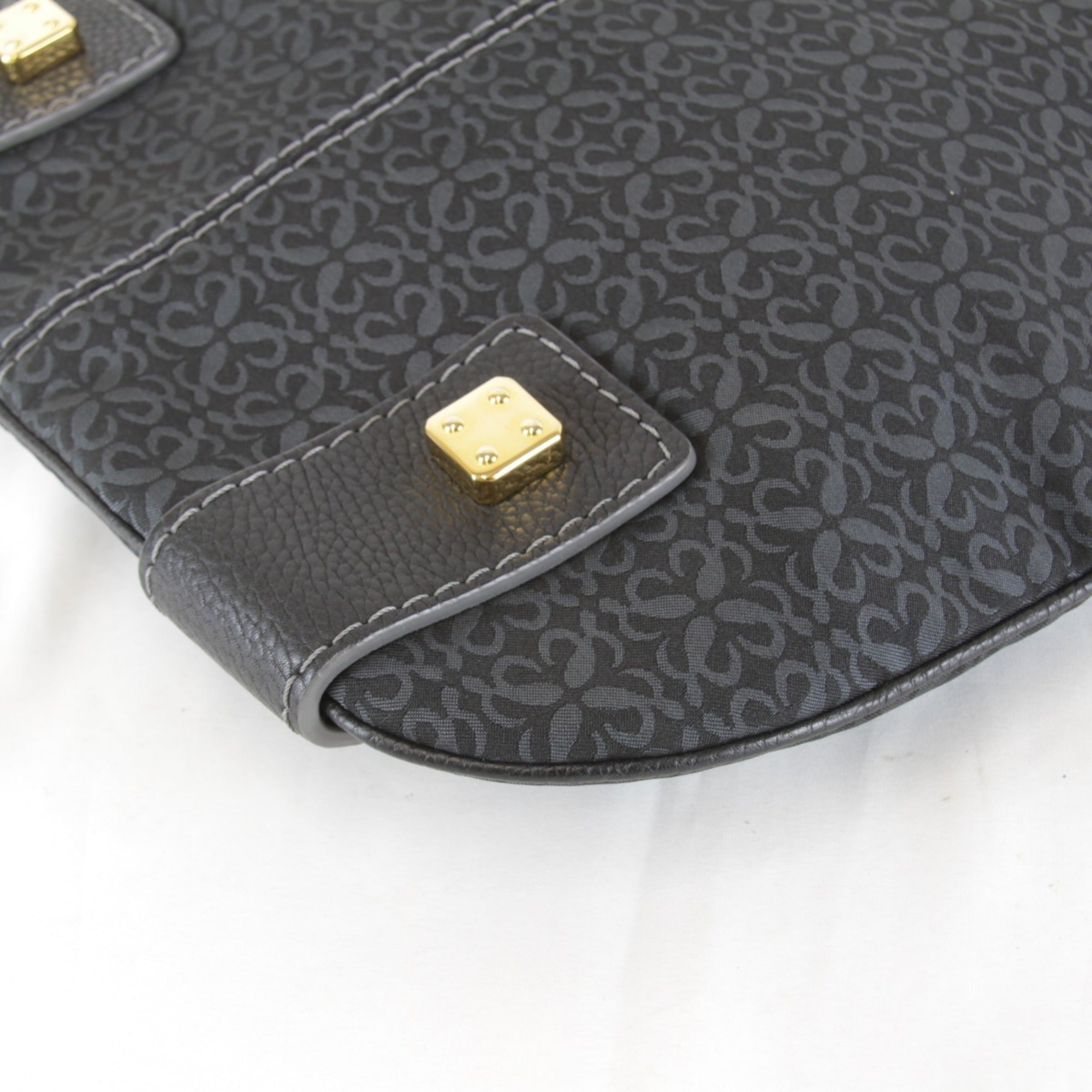 Loewe Black Canvas Shoulder Bag (Pre-Owned)