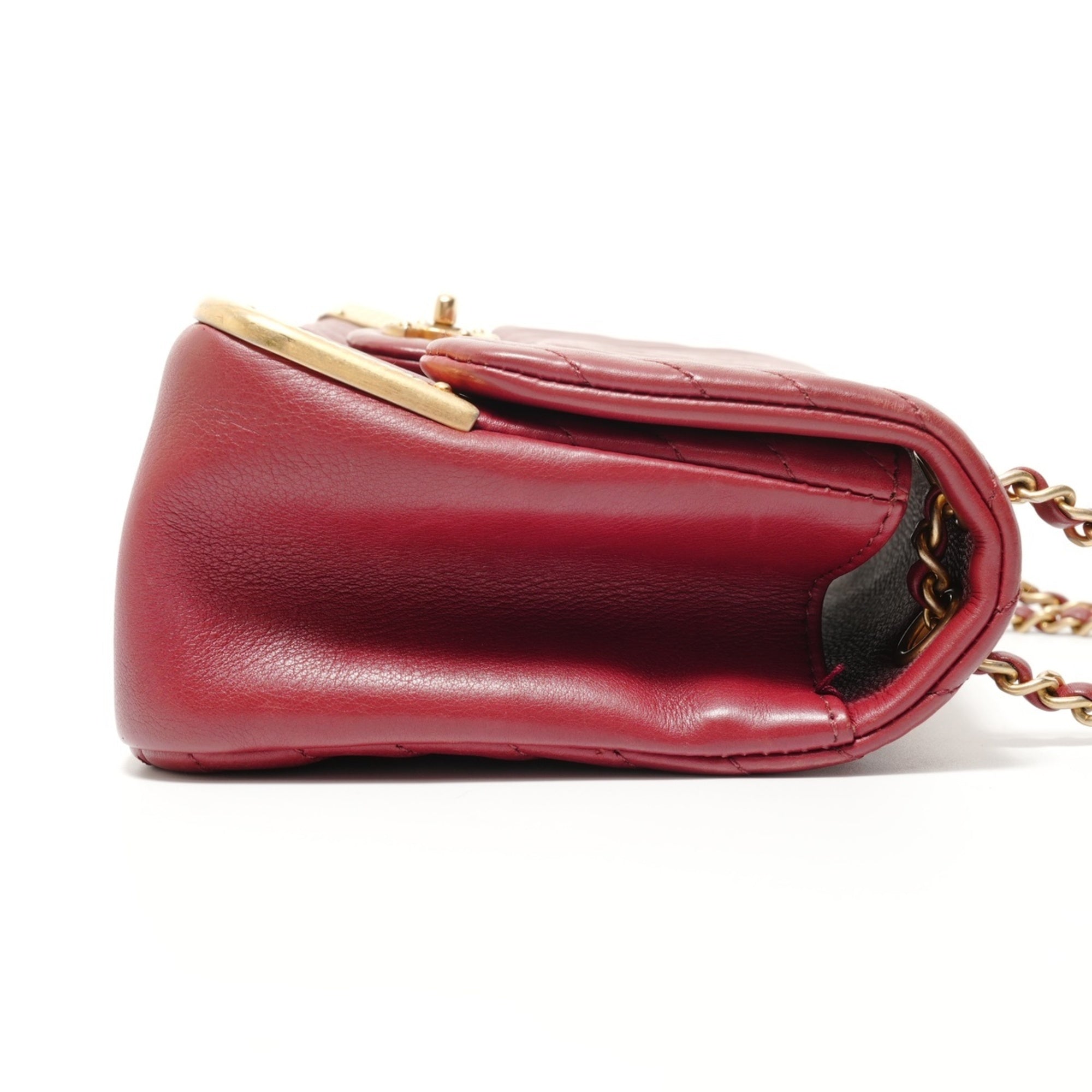 Chanel Red Color Shoulder Bag (Pre-Owned)