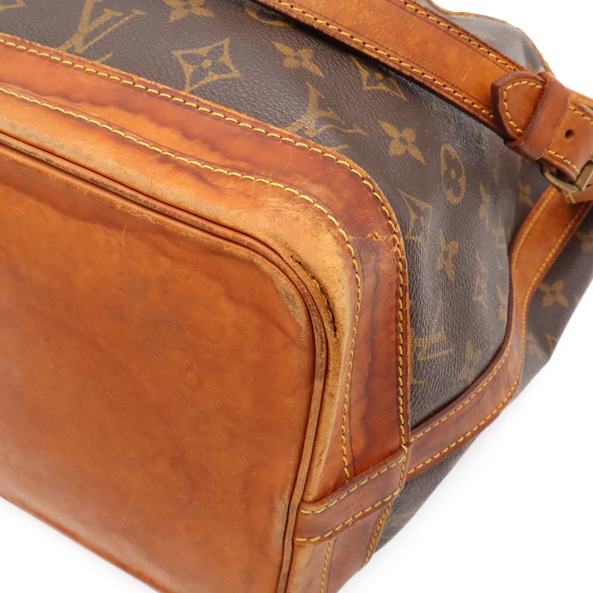Louis Vuitton Brown Monogram Monogram Shoulder Bag (Pre-Owned)