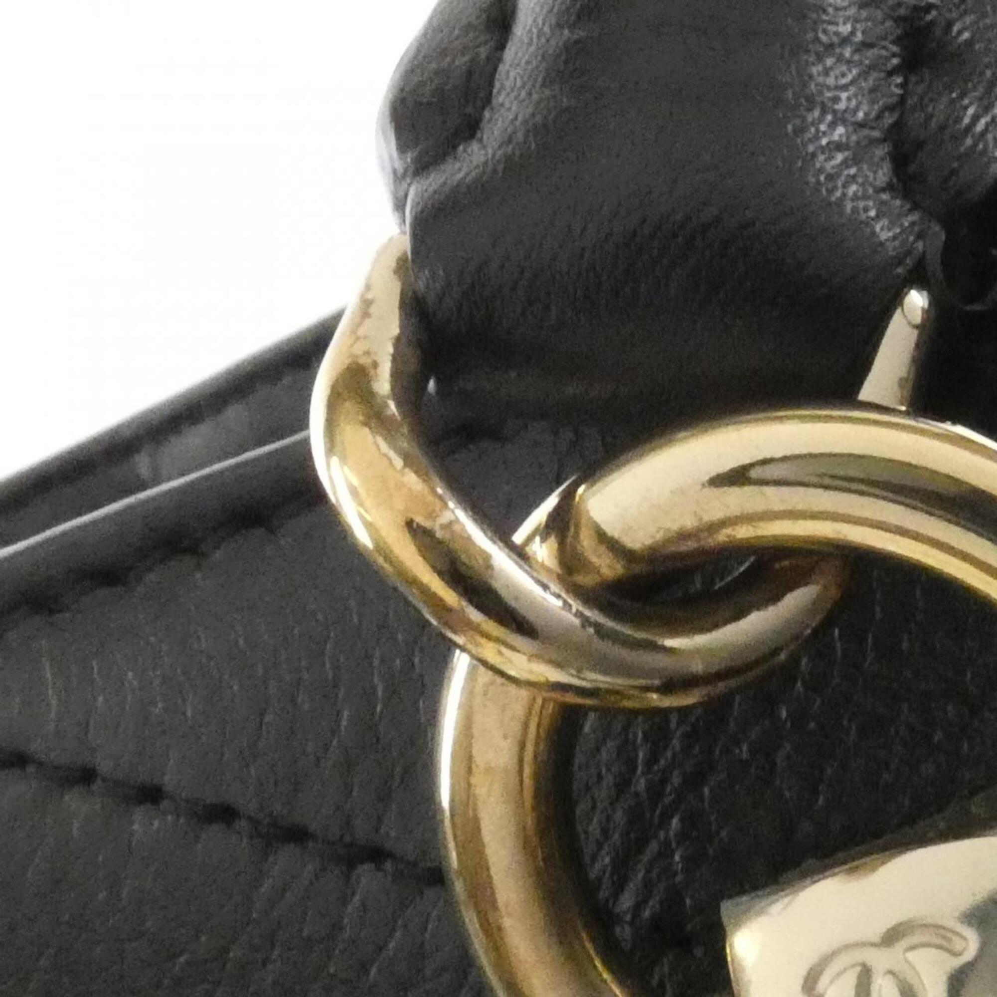 Chanel Black Leather Handbag (Pre-Owned)