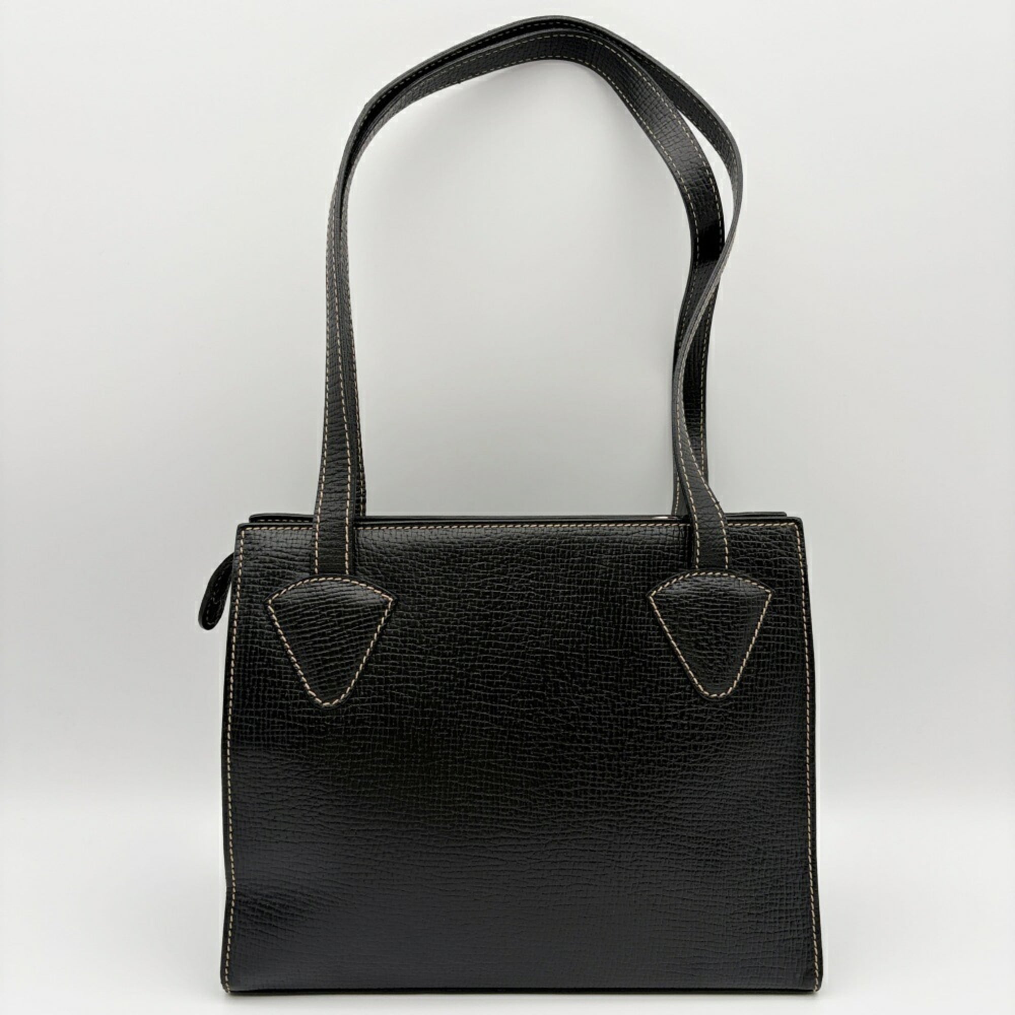 Loewe Barcelona Black Leather Shoulder Bag (Pre-Owned)
