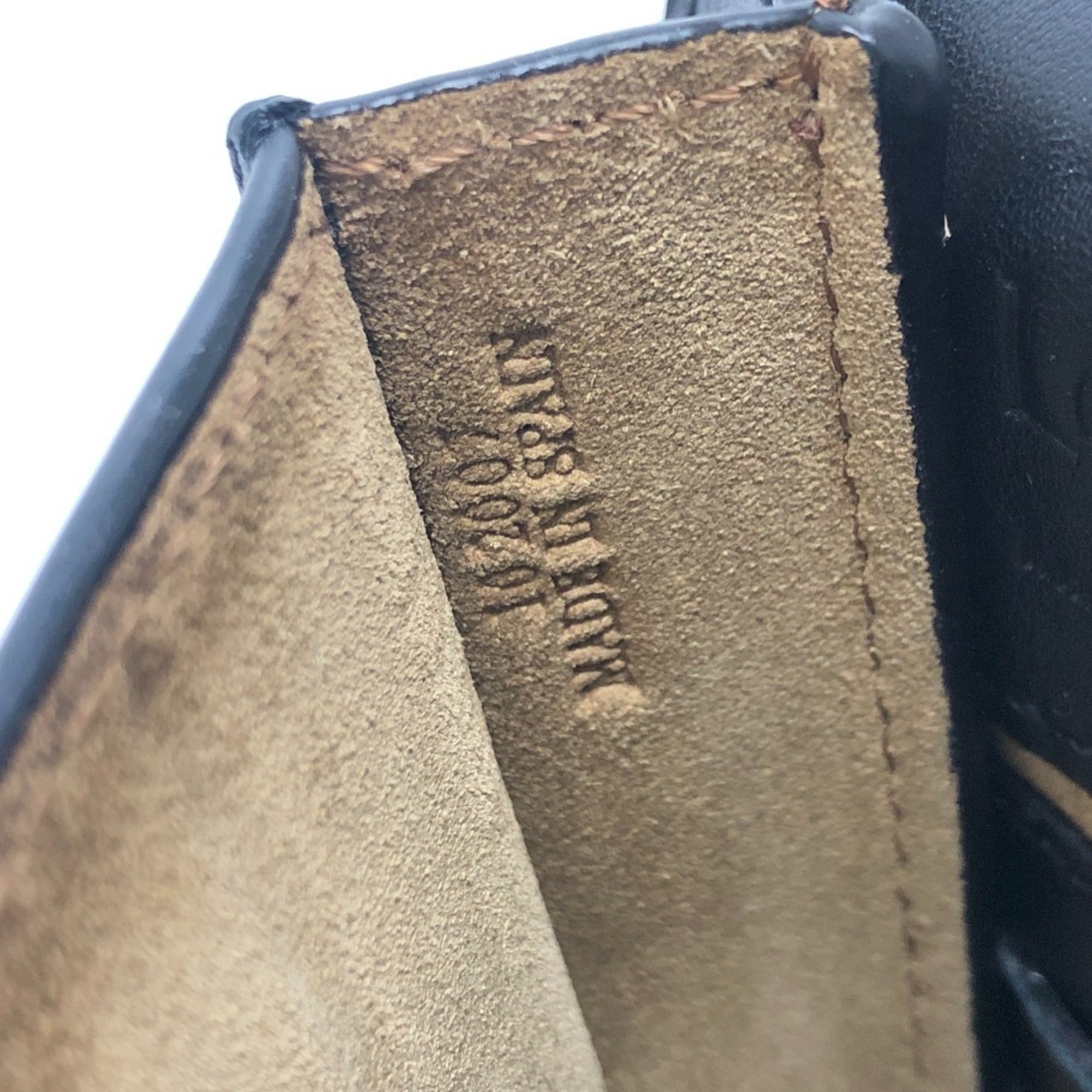 Loewe Black Leather Pochette Shoulder Bag (Pre-Owned)