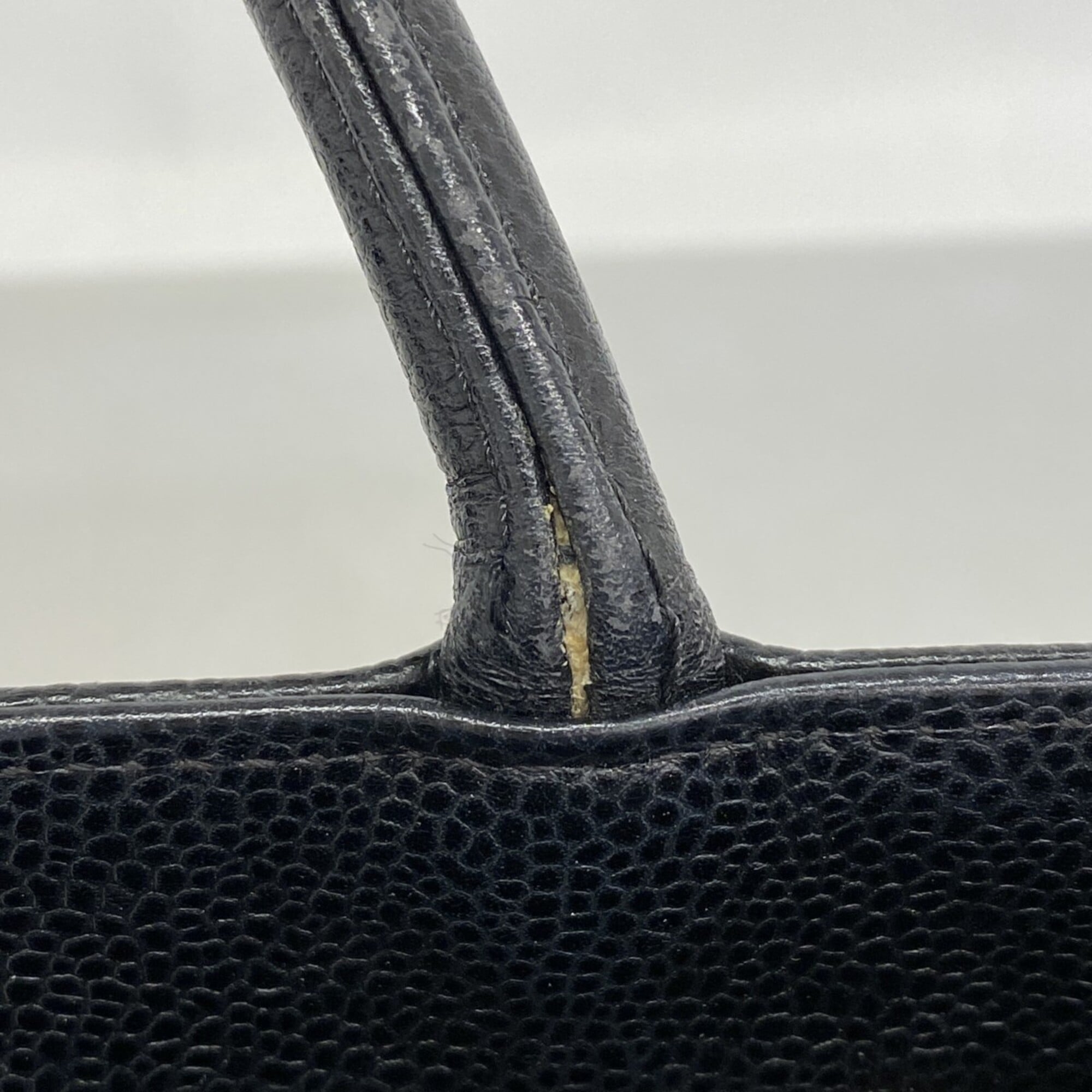 Chanel Black Grained Calfskin Tote Bag (Pre-Owned)