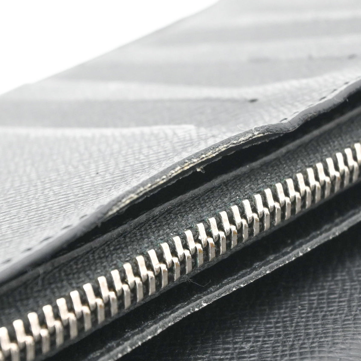 Louis Vuitton Epi Black Noir Epi Leather Long Wallet (Bi-Fold) (Pre-Owned)