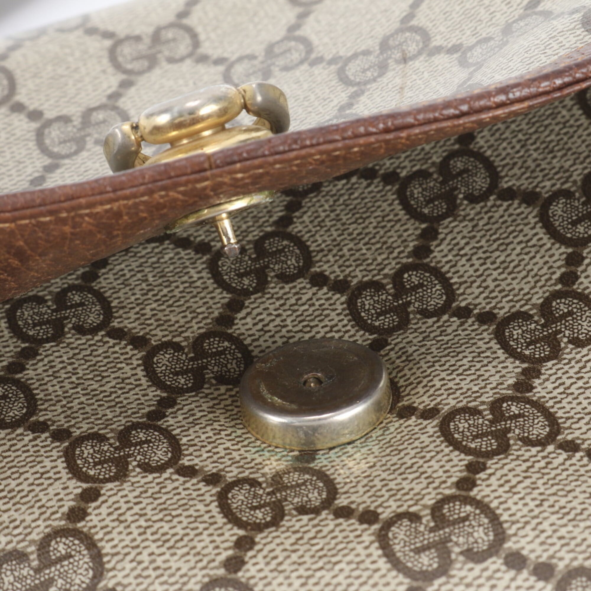 Gucci Brown Leather Coated Canvas Crossbody Bag Shoulder Bag (Pre-Owned)