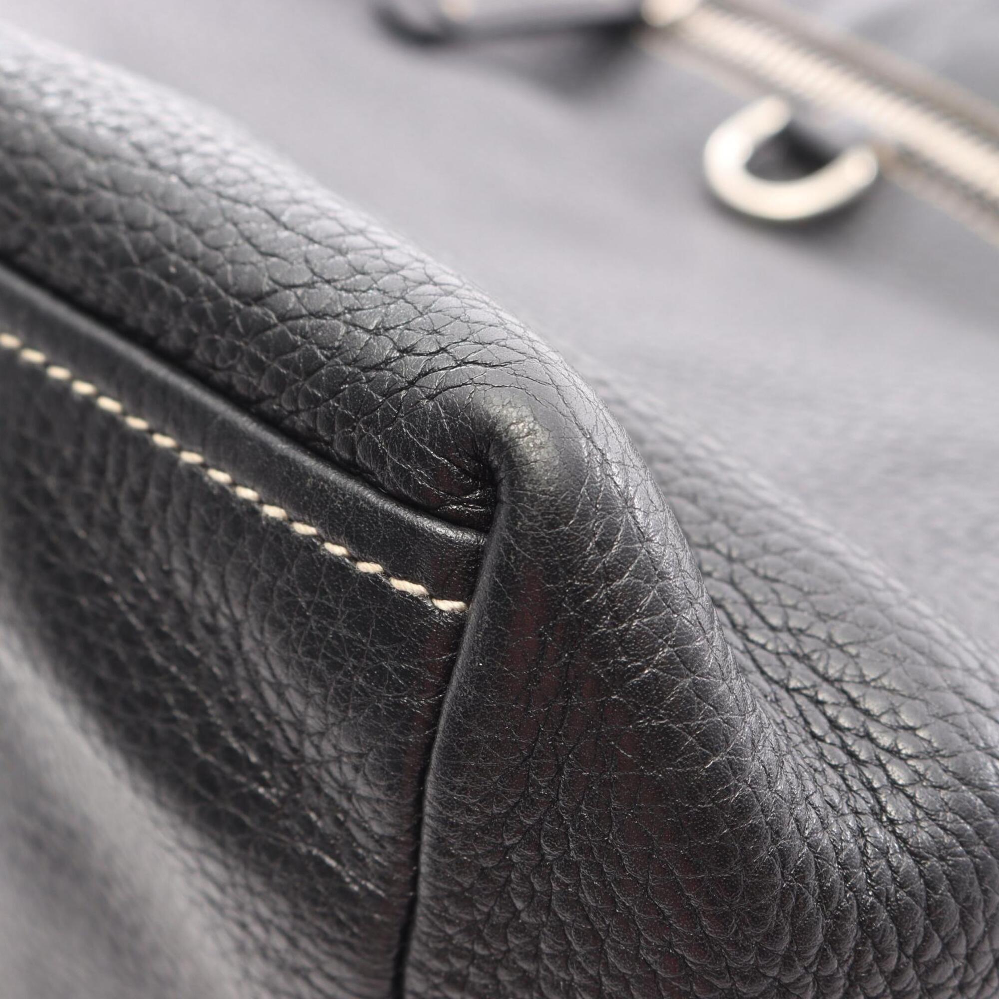 Prada Black Leather Handbag Shoulder Bag (Pre-Owned)