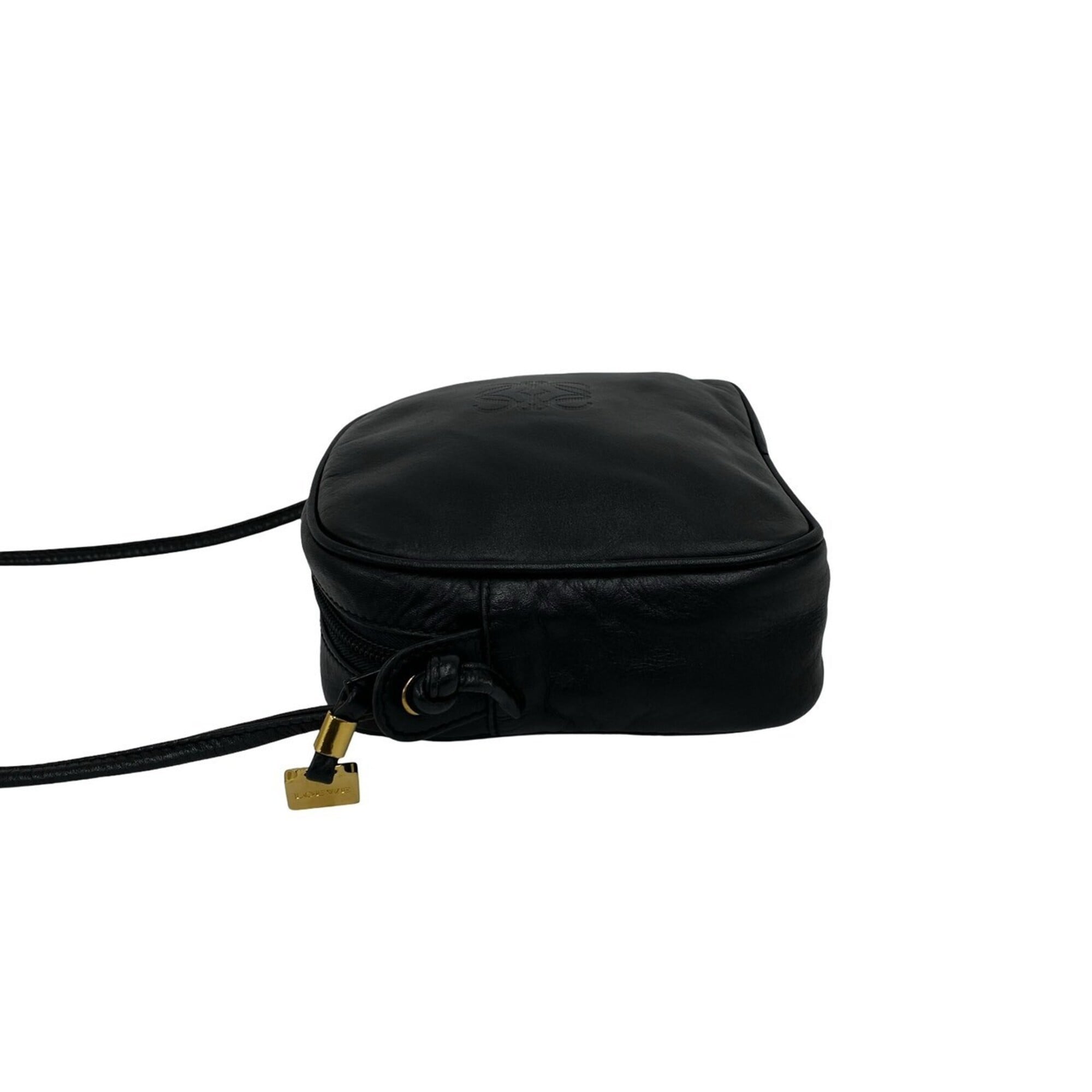 Loewe Black Leather Pochette Shoulder Bag (Pre-Owned)