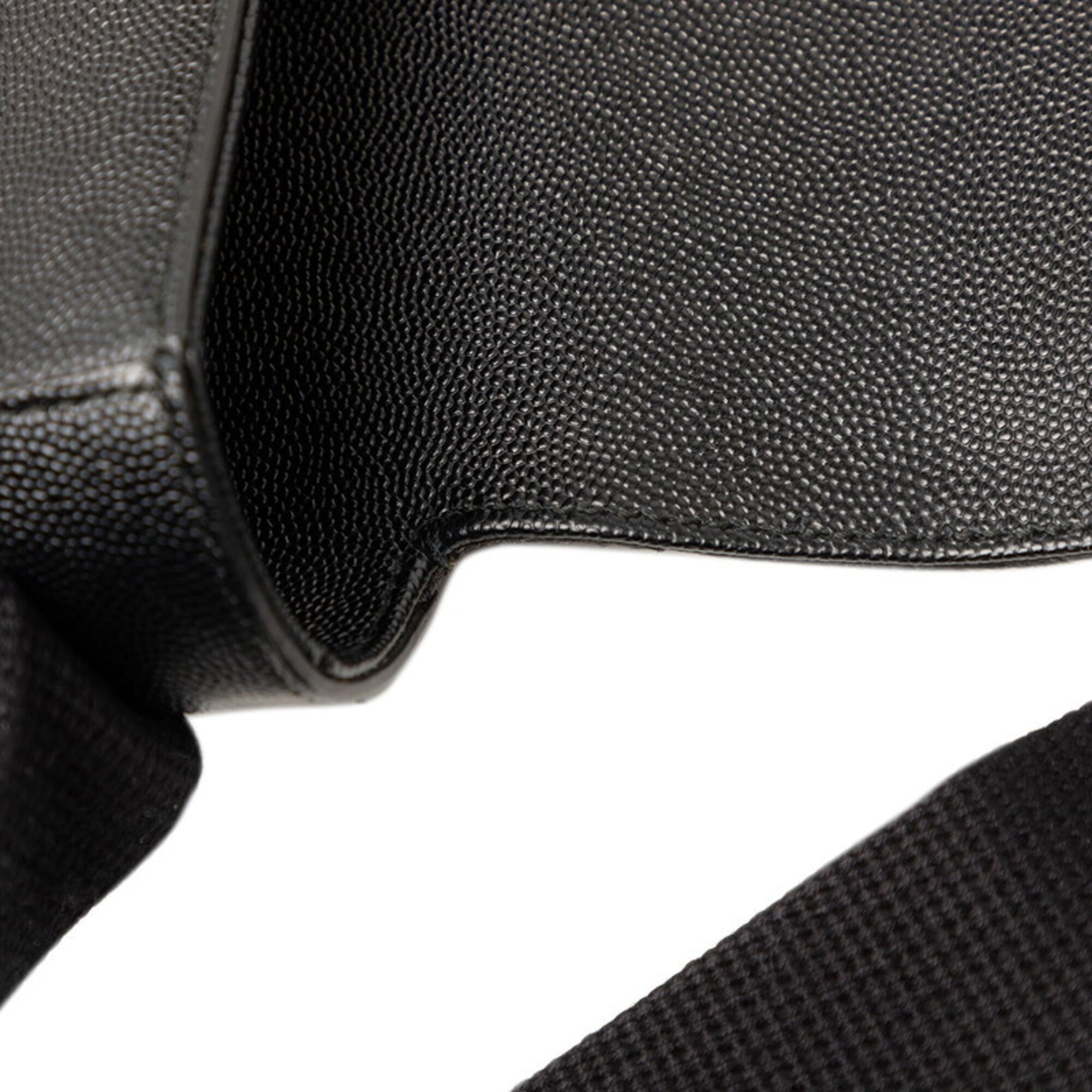 Saint Laurent Black Leather Messenger Bag Shoulder Bag (Pre-Owned)