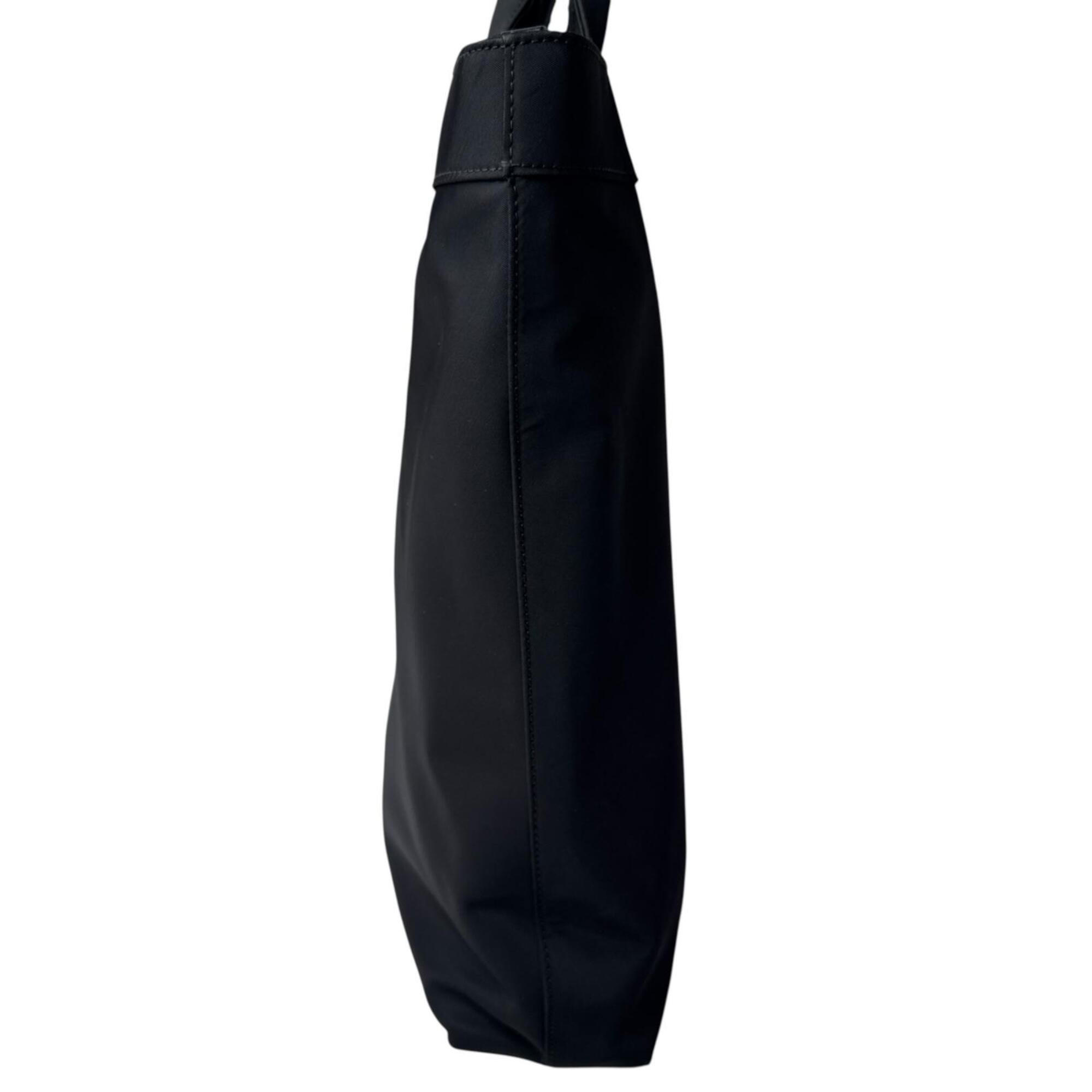 Burberry Black Nylon Shoulder Bag Tote Bag (Pre-Owned)